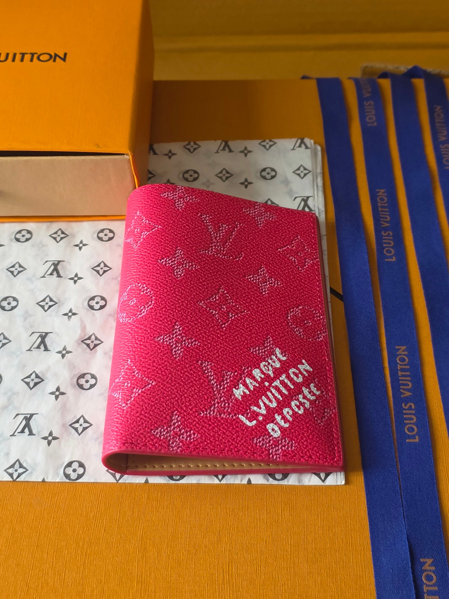 M26831 Passport Cover
