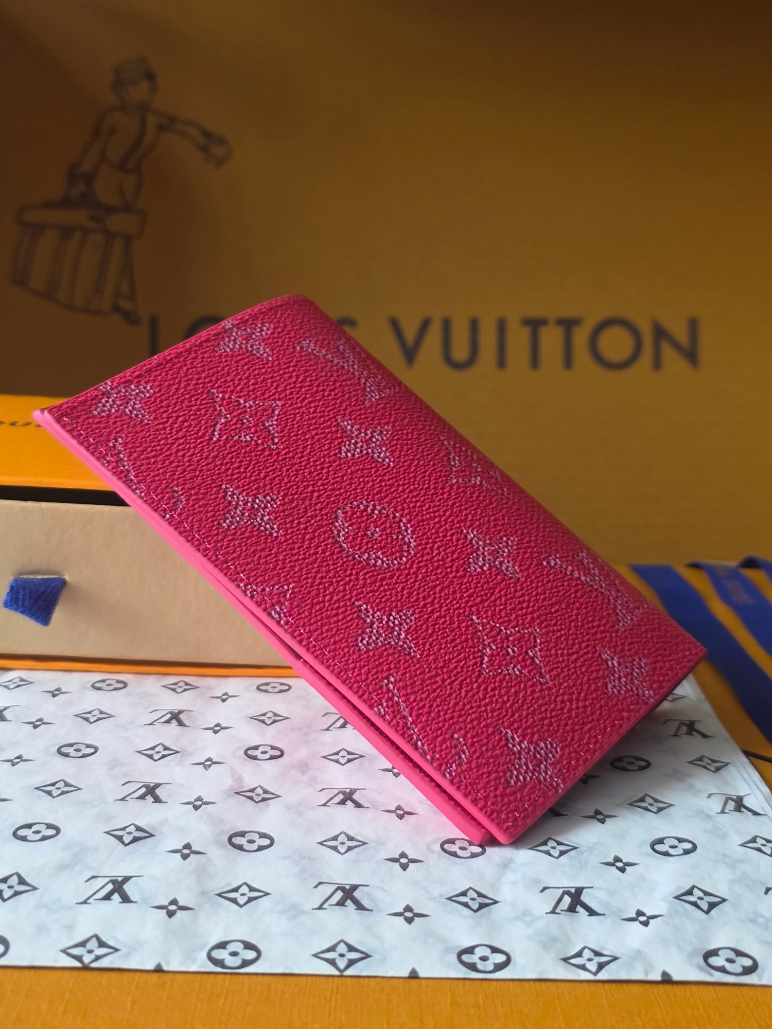 M26831 Passport Cover