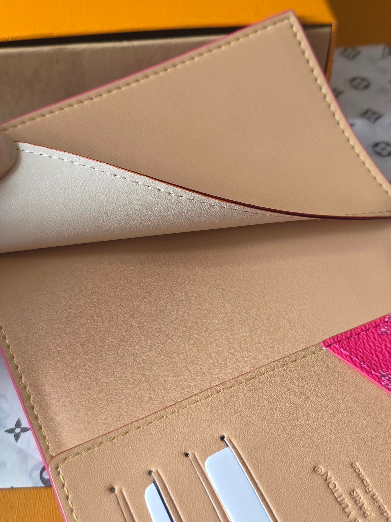 M26831 Passport Cover