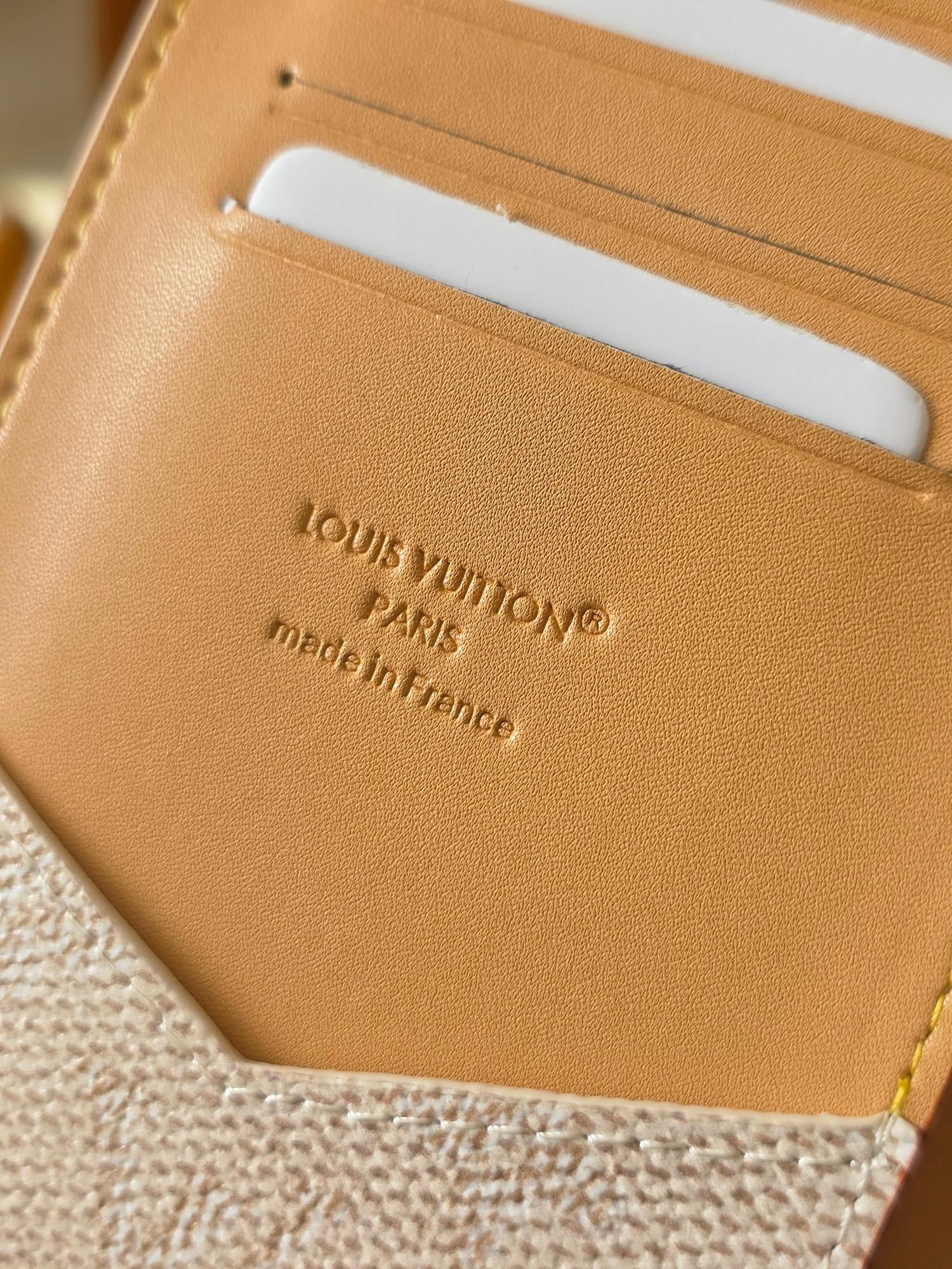 M26835 Passport Cover