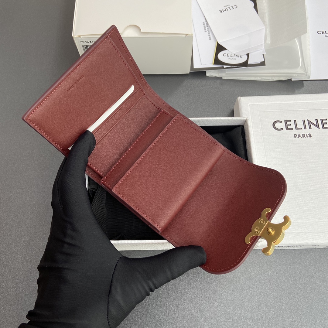 CELINE スモール フラップウォレット トリオンフ / シャイニーカーフスキン