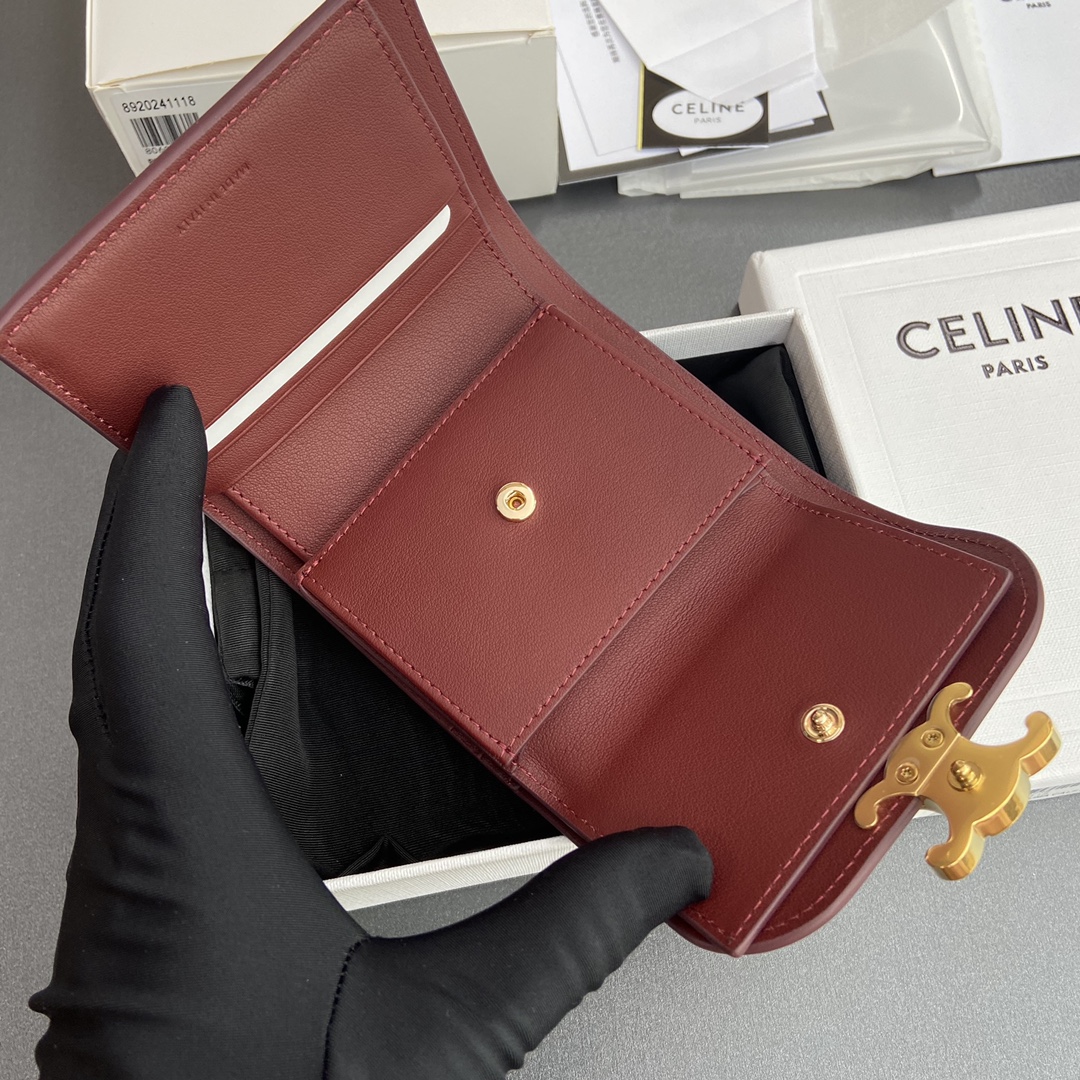 CELINE スモール フラップウォレット トリオンフ / シャイニーカーフスキン