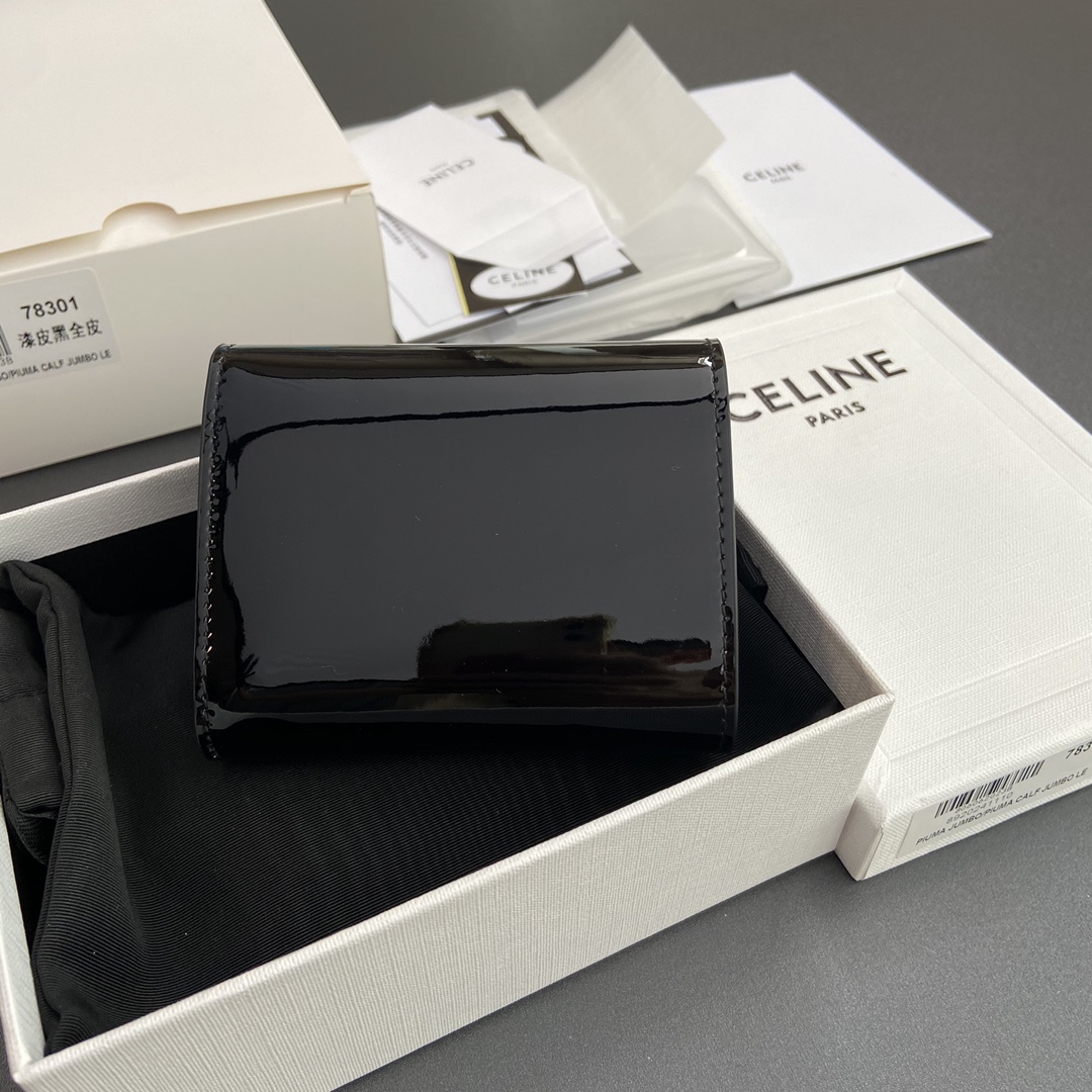 CELINE スモール フラップウォレット トリオンフ / シャイニーカーフスキン