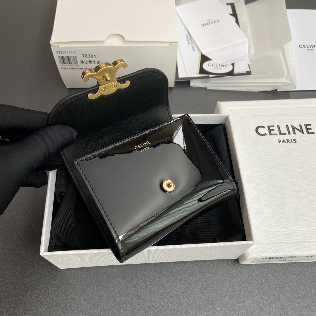 CELINE スモール フラップウォレット トリオンフ / シャイニーカーフスキン