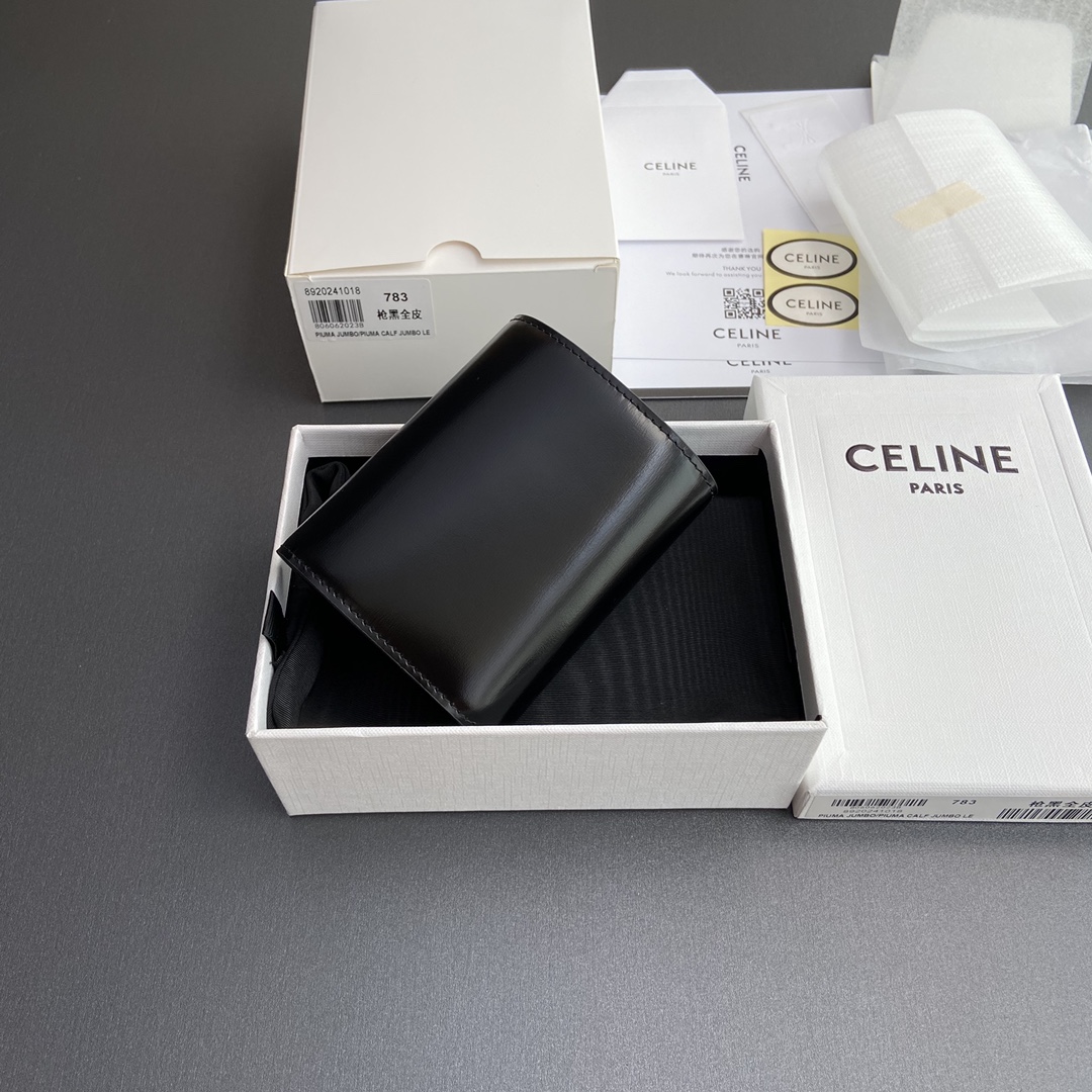 CELINE スモール フラップウォレット トリオンフ / シャイニーカーフスキン