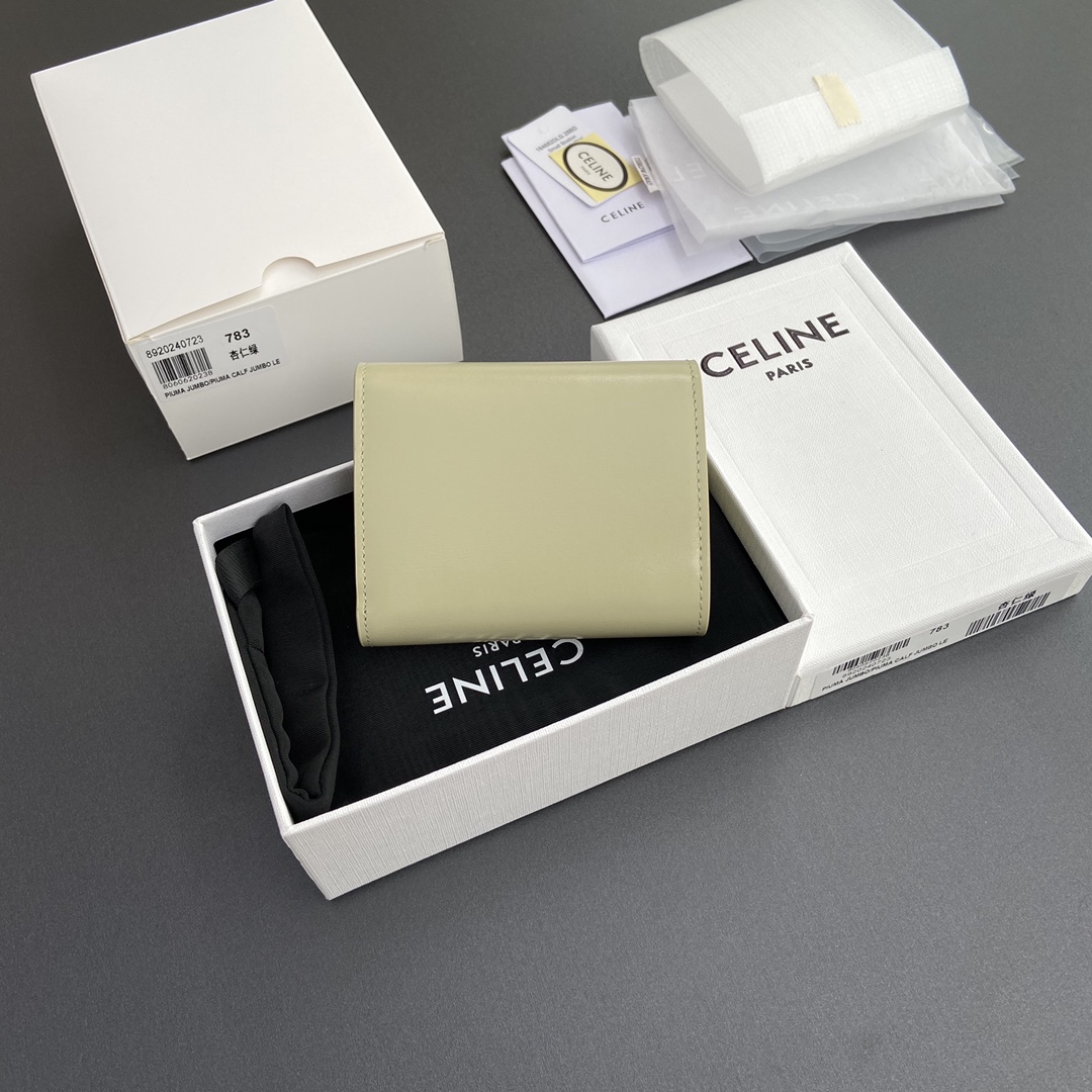 CELINE スモール フラップウォレット トリオンフ / シャイニーカーフスキン