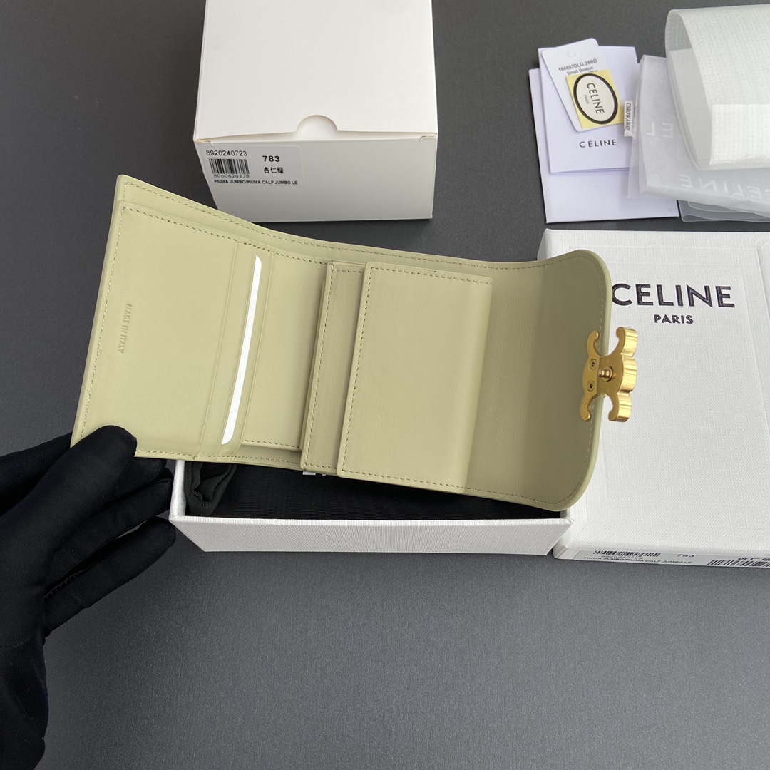 CELINE スモール フラップウォレット トリオンフ / シャイニーカーフスキン