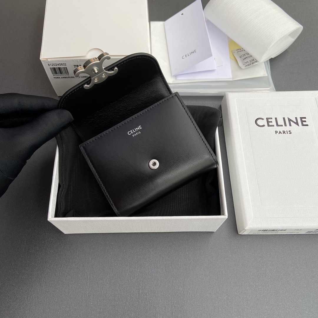 CELINE スモール フラップウォレット トリオンフ / シャイニーカーフスキン