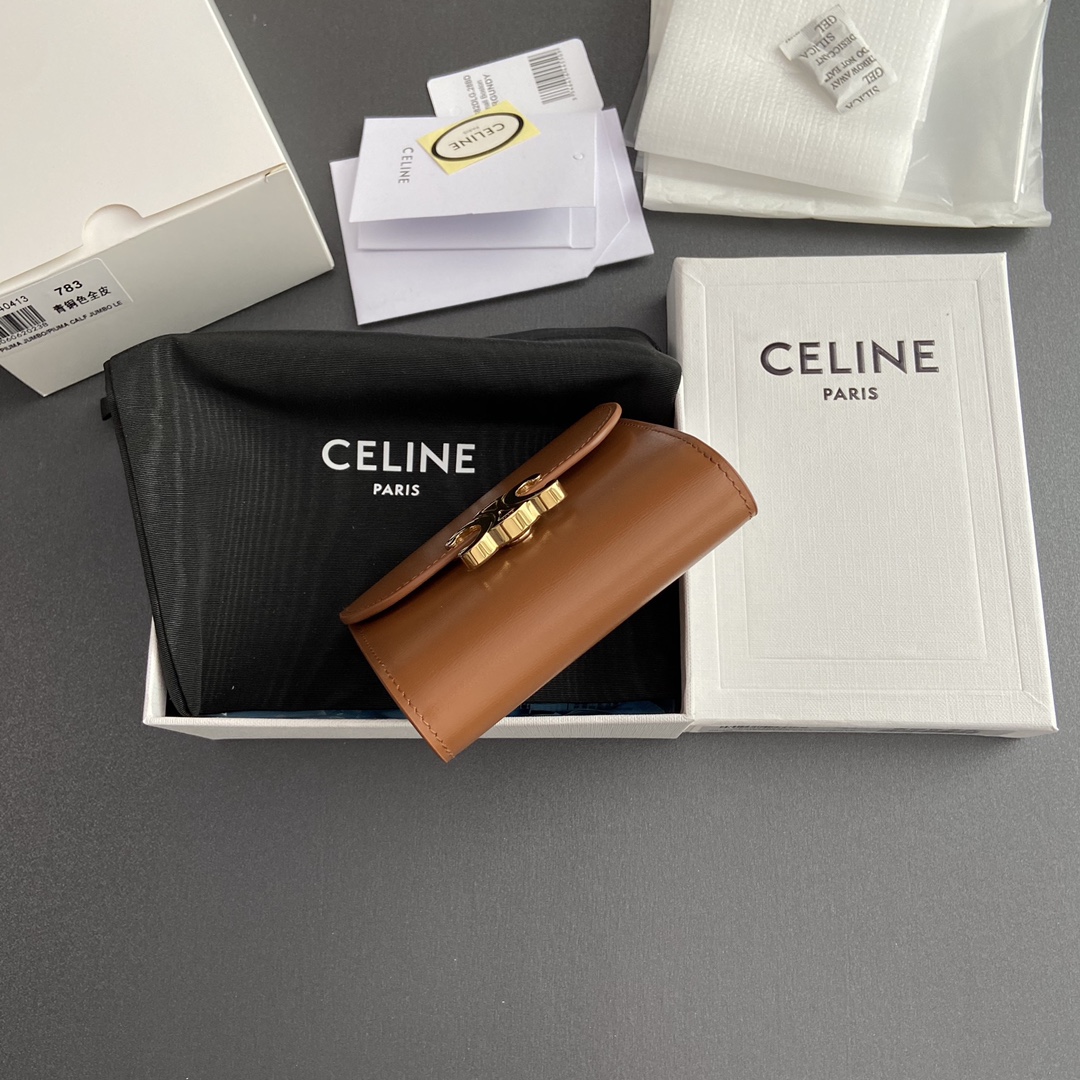 CELINE スモール フラップウォレット トリオンフ / シャイニーカーフスキン