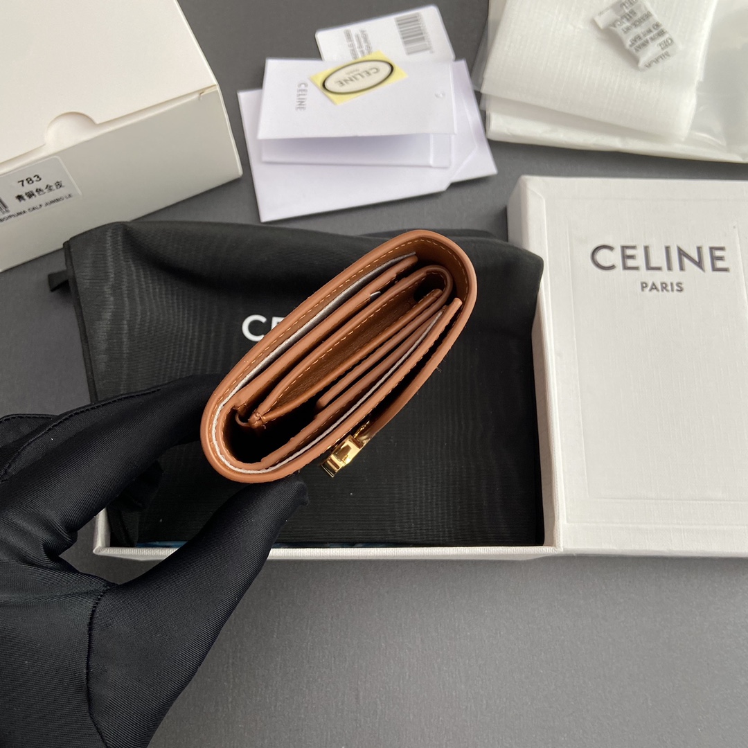 CELINE スモール フラップウォレット トリオンフ / シャイニーカーフスキン