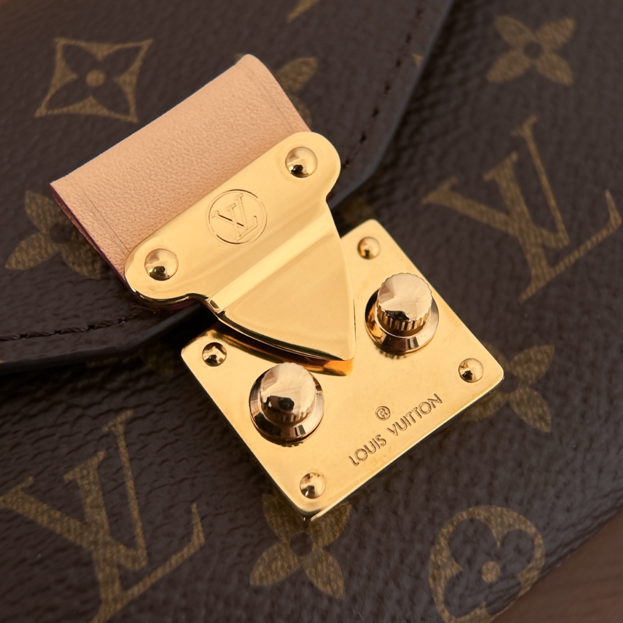 M4588Z ベルト･ポシェット･メティス