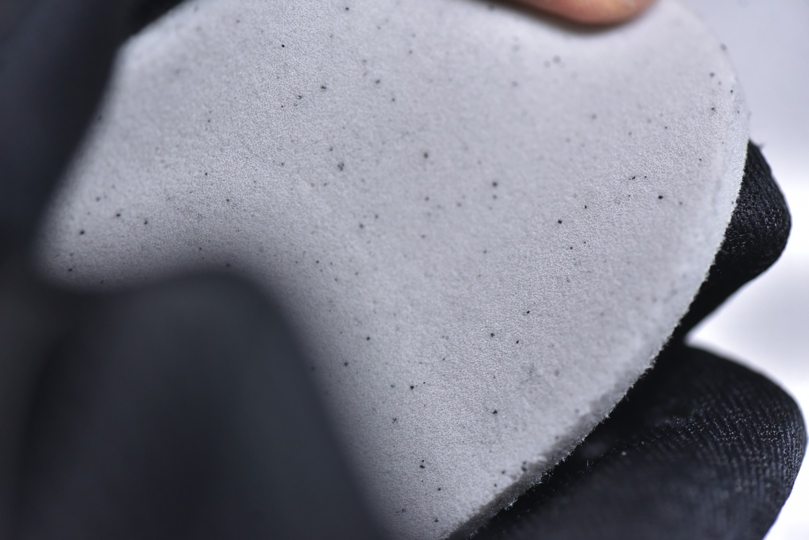 Pharrell Williams × adidas Jellyfish "Carbon/Core Black"