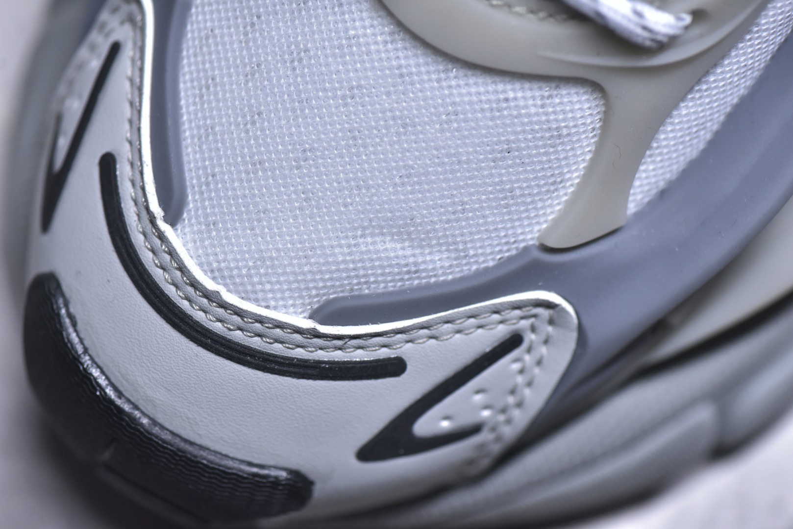 Pharrell Williams × adidas Adistar Jellyfish "MGH Solid Grey"