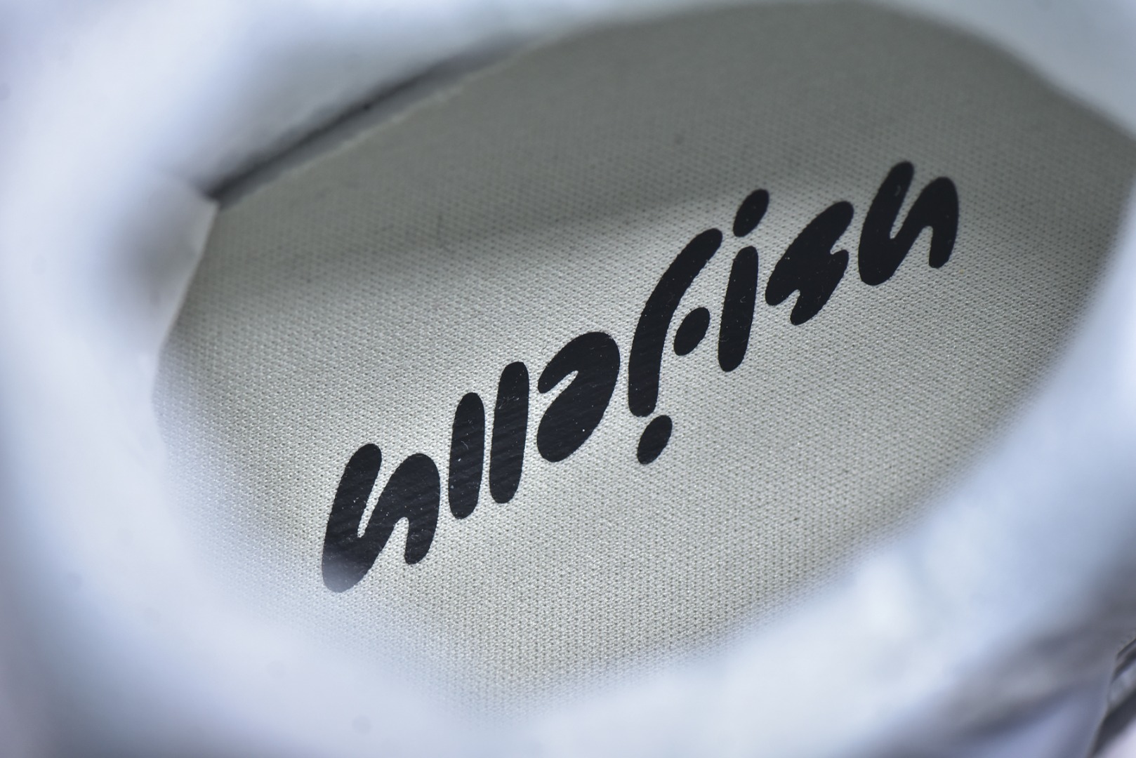 Pharrell Williams × adidas Adistar Jellyfish "MGH Solid Grey"