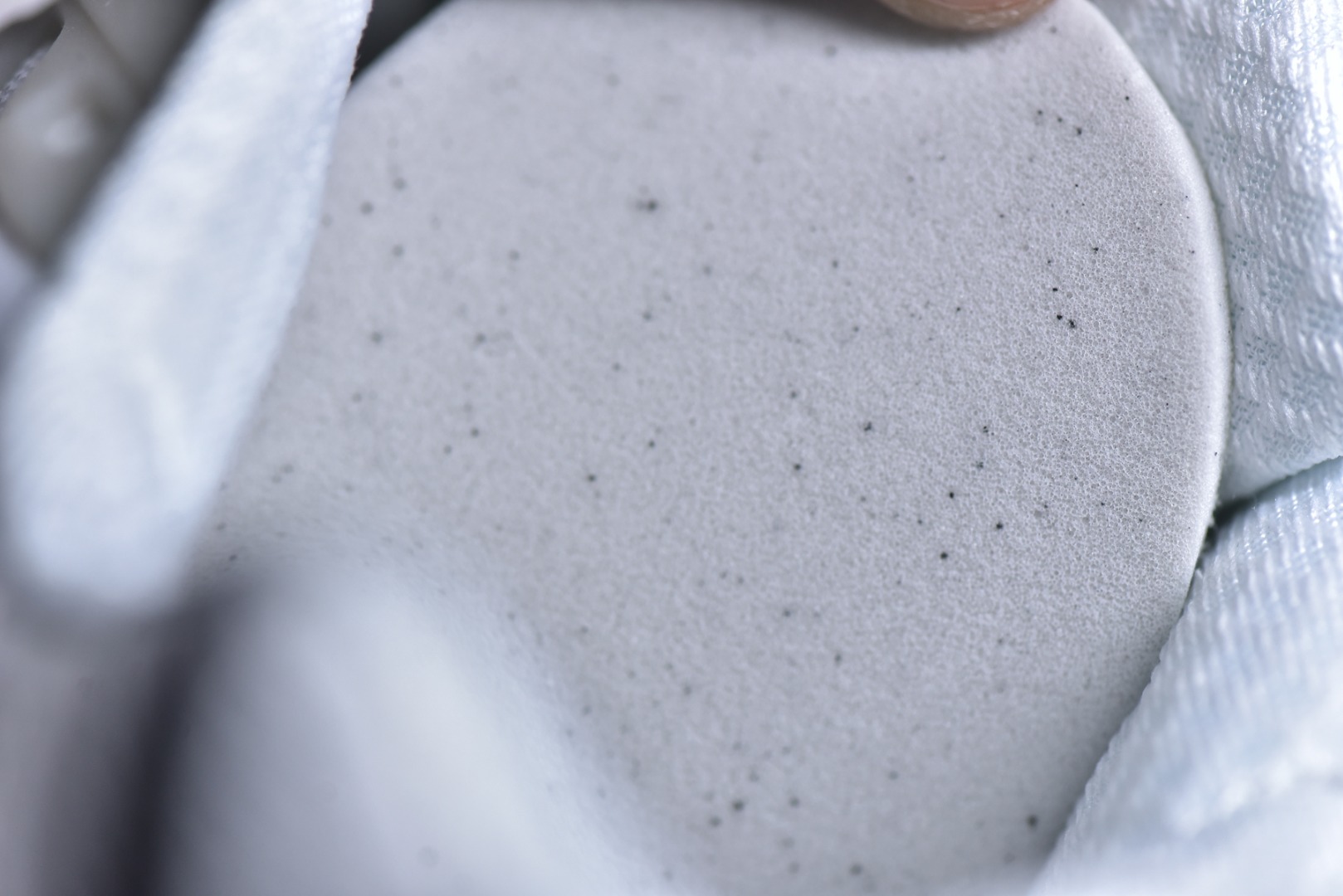 Pharrell Williams × adidas Adistar Jellyfish "MGH Solid Grey"