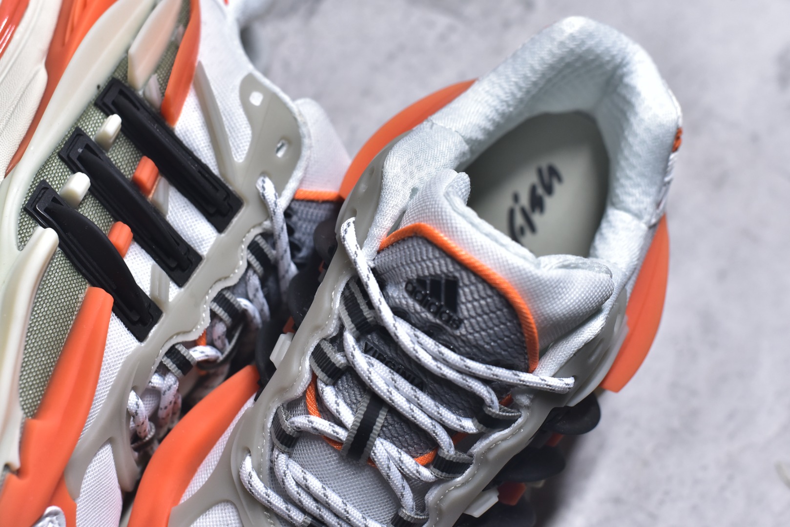 Pharrell Williams × adidas Adistar Jellyfish "Focus Olive/Core Black/Orange"