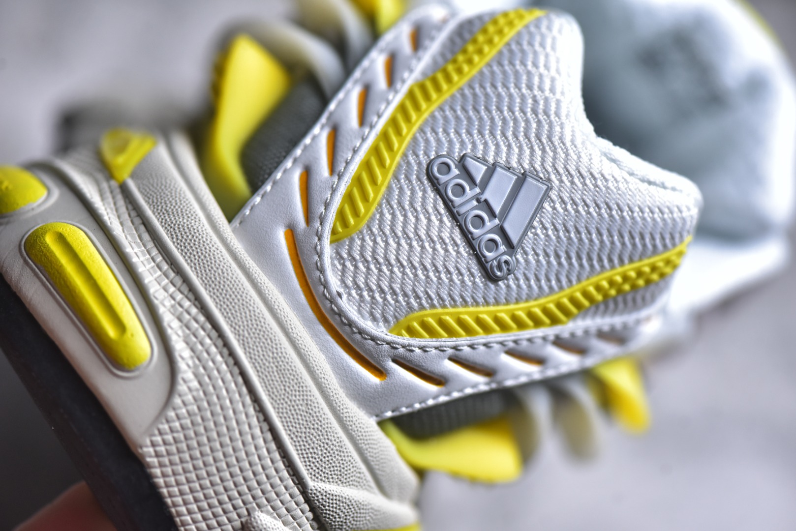 Pharrell Williams × adidas Jellyfish "Black/Yellow/White"