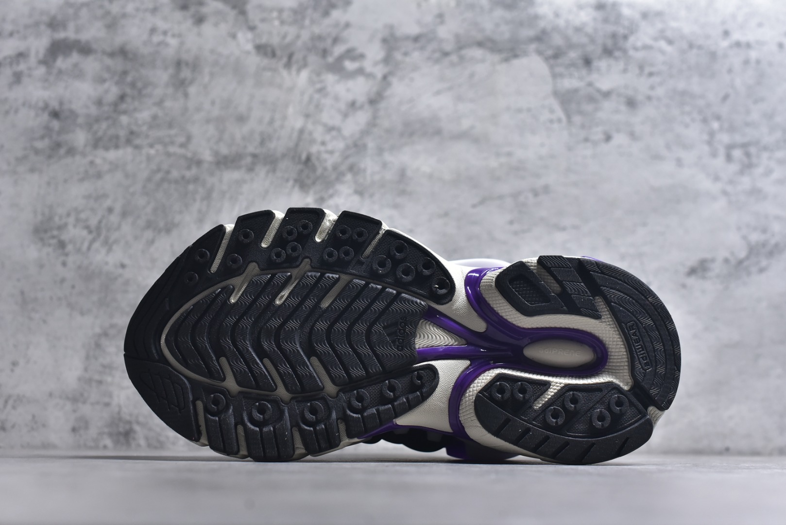 Pharrell Williams × adidas Jellyfish "Purple/Gray/Black"