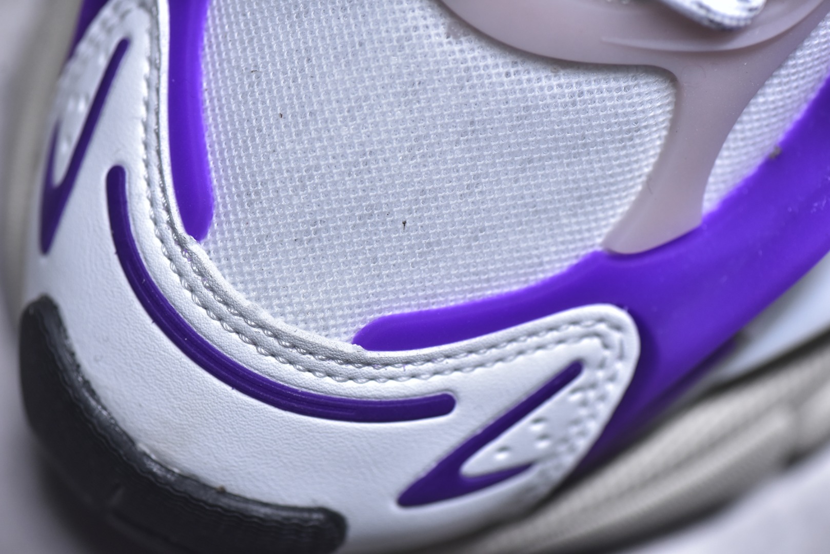 Pharrell Williams × adidas Jellyfish "Purple/Gray/Black"