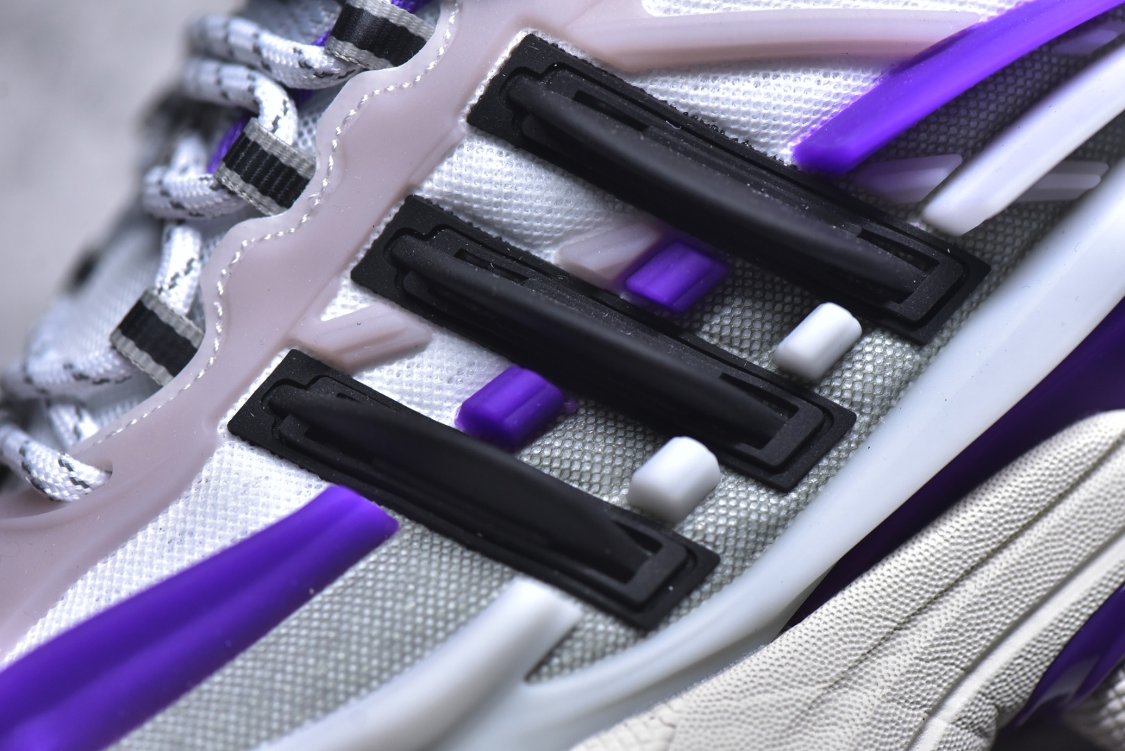 Pharrell Williams × adidas Jellyfish "Purple/Gray/Black"
