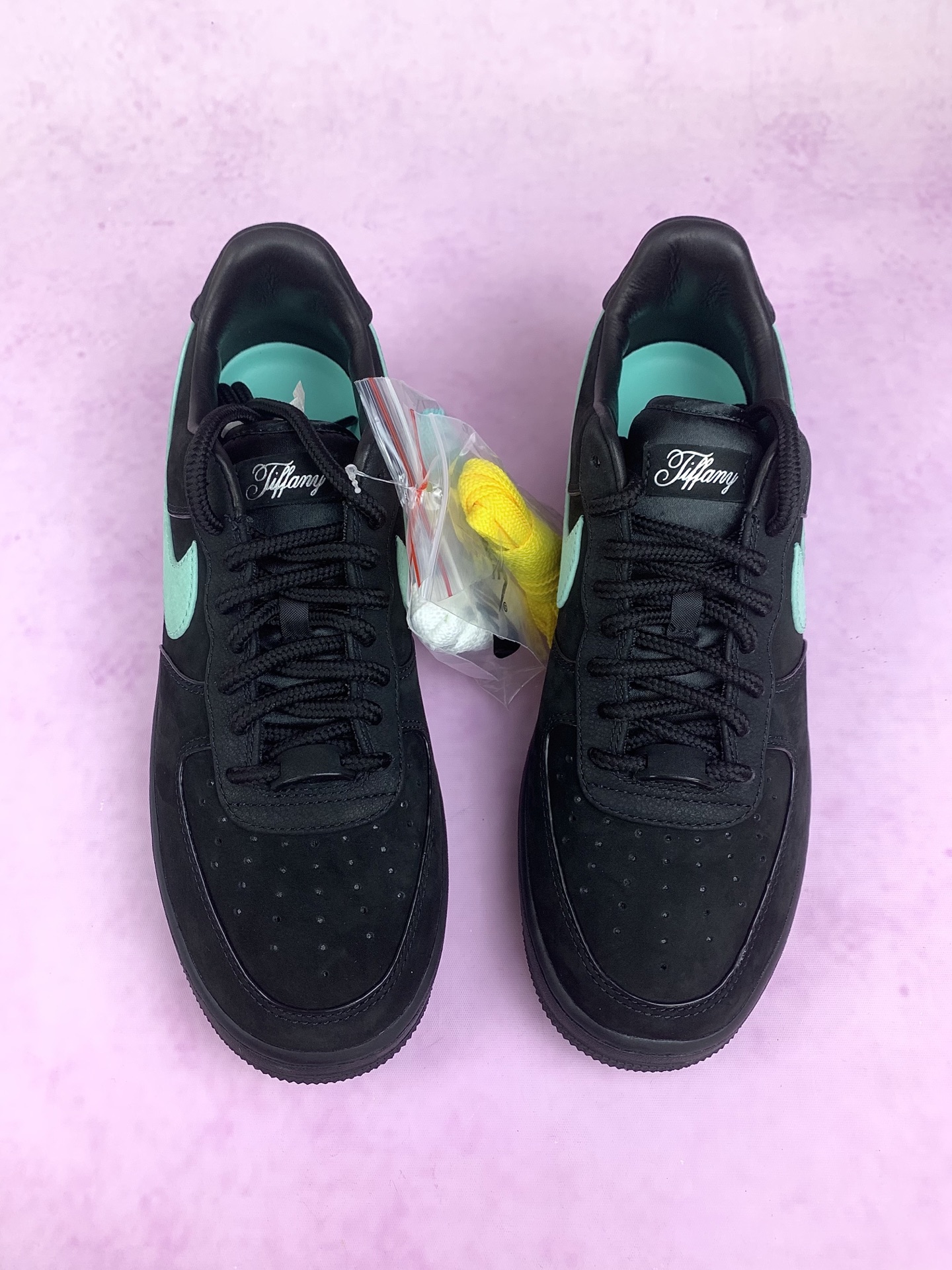 Tiffany & Co. × Nike Air Force 1 Low "1837"