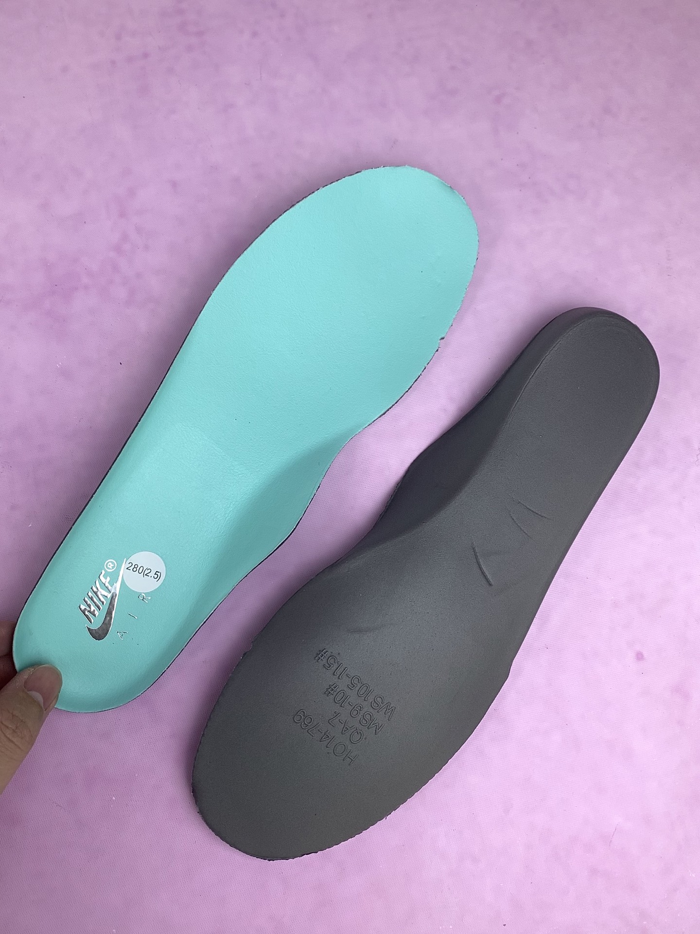 Tiffany & Co. × Nike Air Force 1 Low "1837"