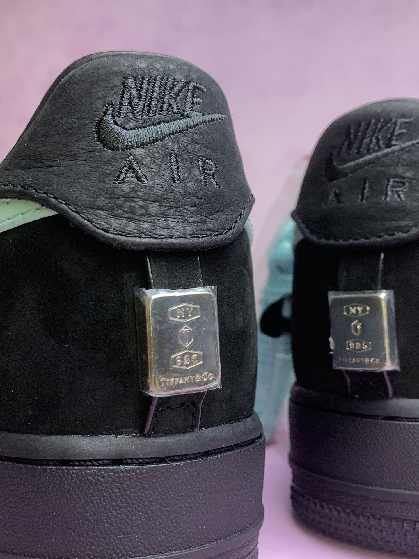 Tiffany & Co. × Nike Air Force 1 Low "1837"