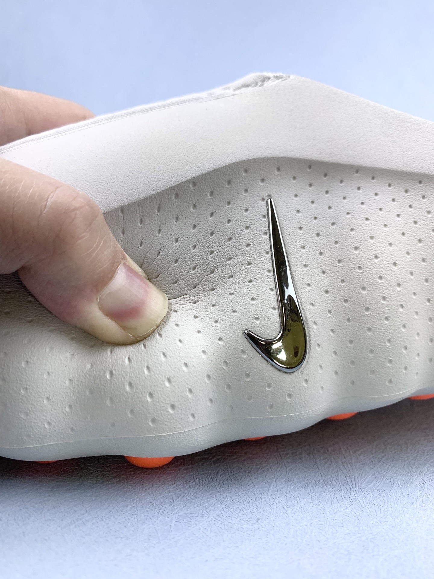 Nike Mind 001 Mules "Light Smoke Grey/Hyper Crimson"