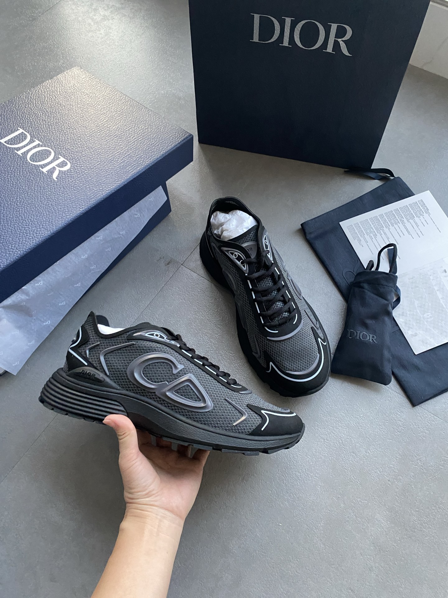 B30 カウントダウン テック スニーカー