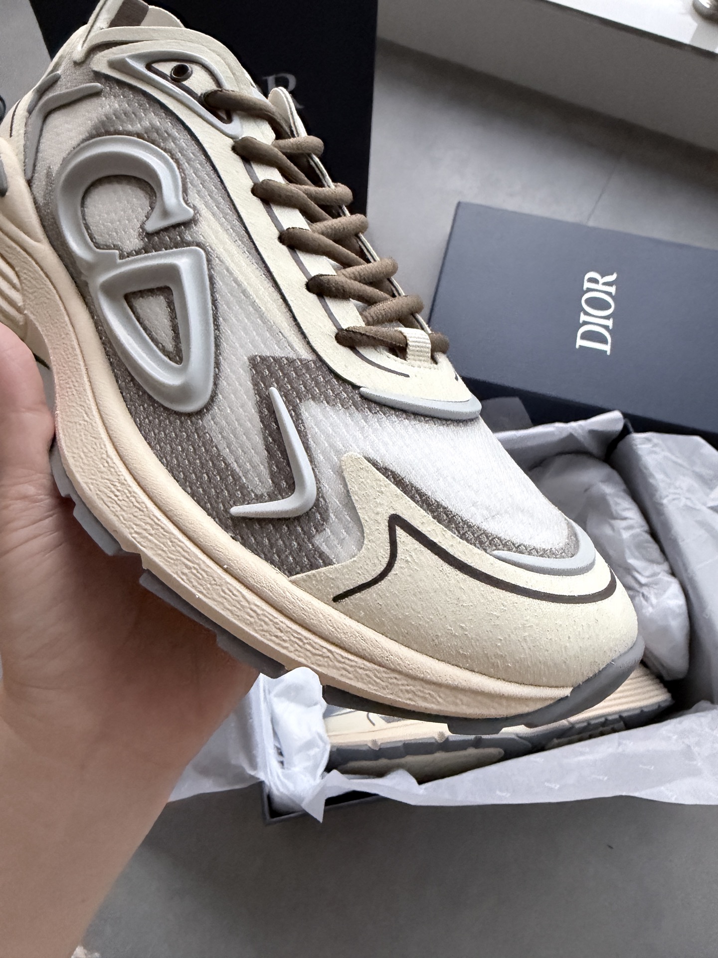 B30 カウントダウン テック スニーカー