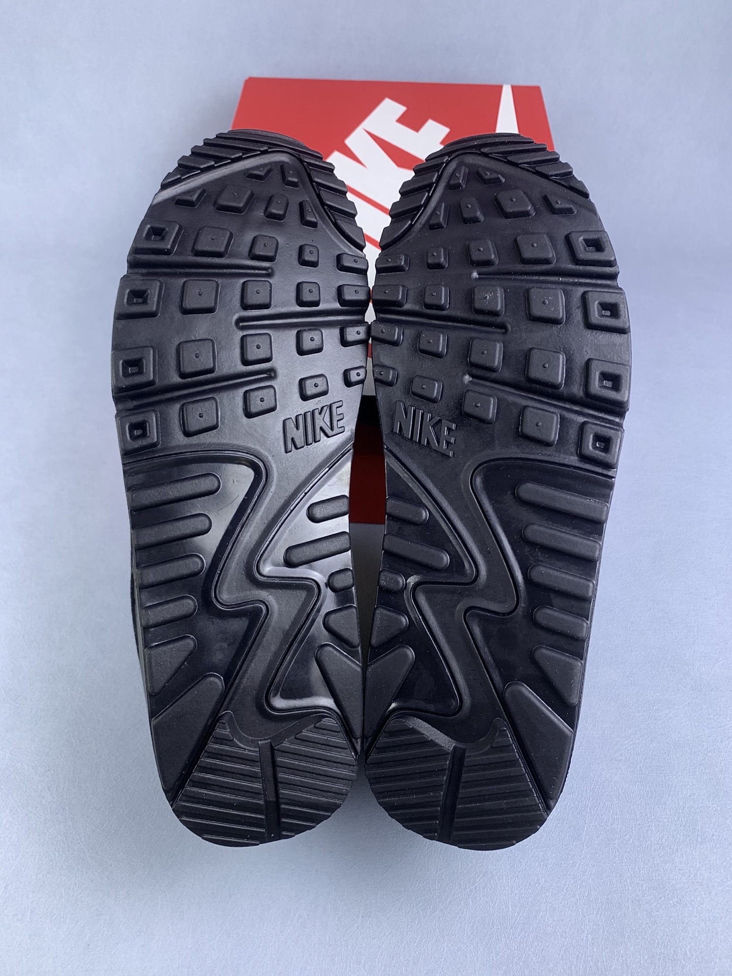 Nike Air Max 90 "Black Reflective"