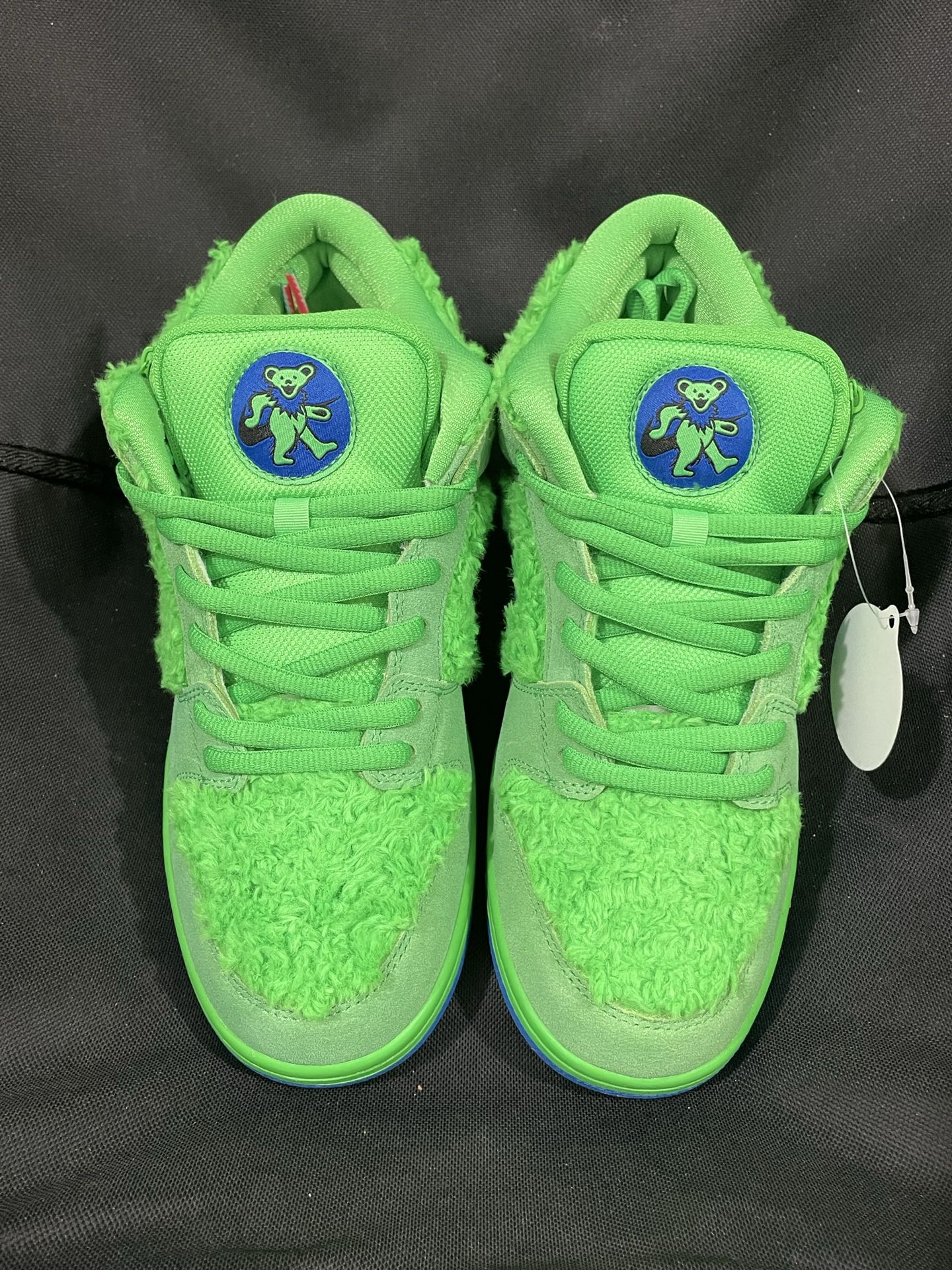 Grateful Dead × Nike SB Dunk Low "Green Bear"
