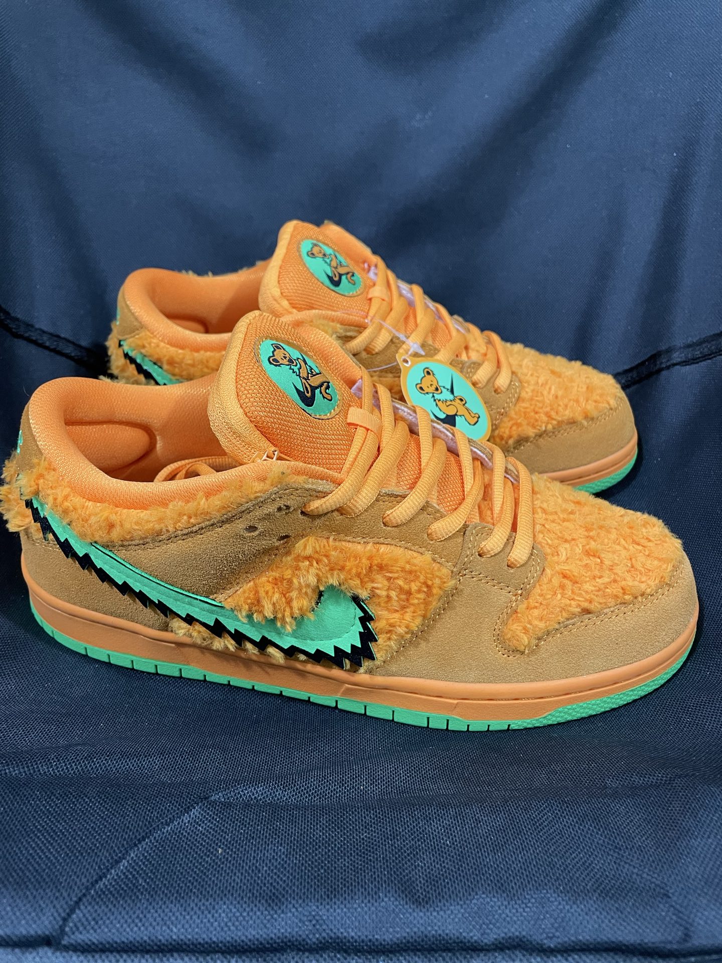 GRATEFUL DEAD × Nike SB Dunk Low "Orange Bear"