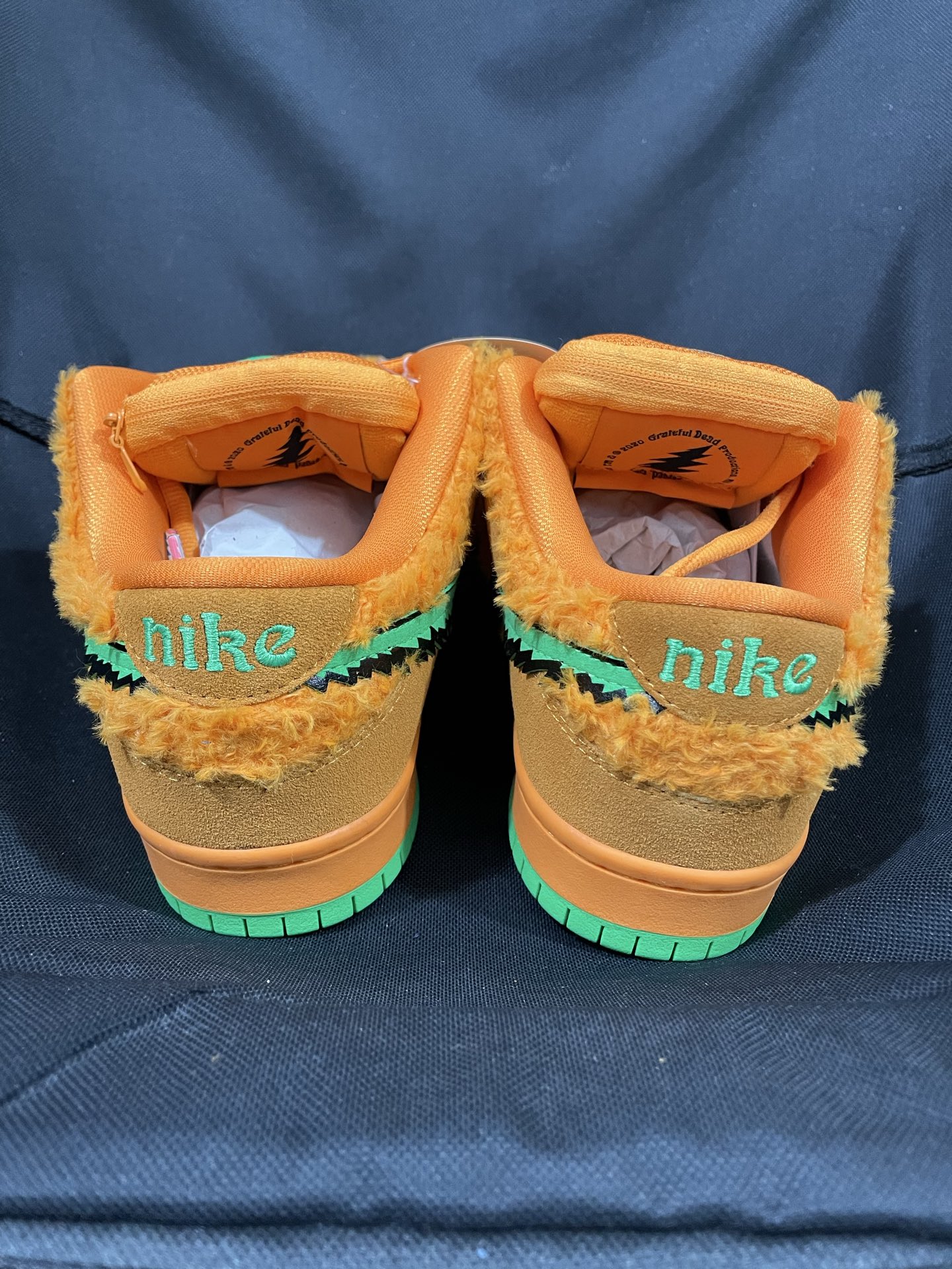 GRATEFUL DEAD × Nike SB Dunk Low "Orange Bear"