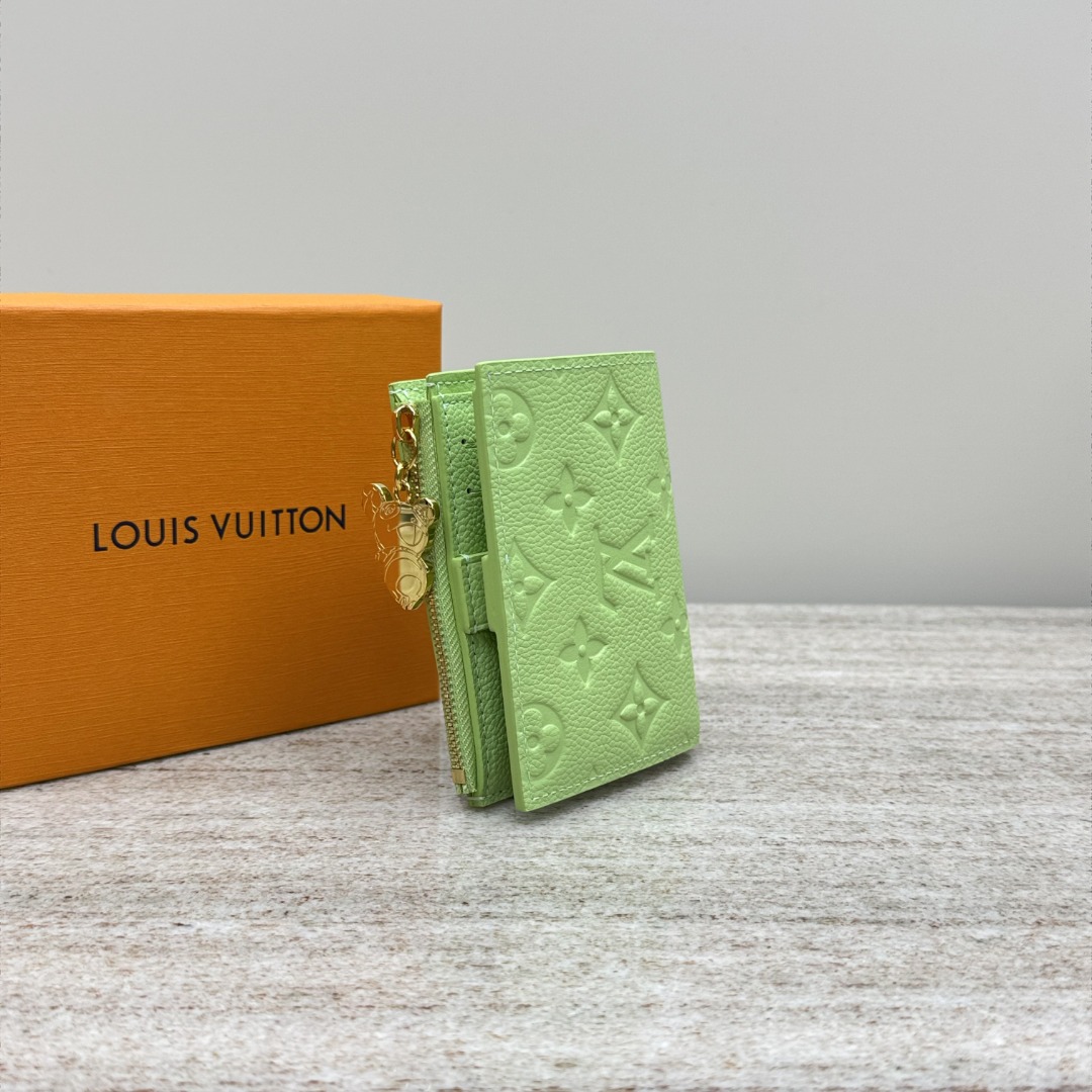 M14088 LV x TM Lisa Wallet