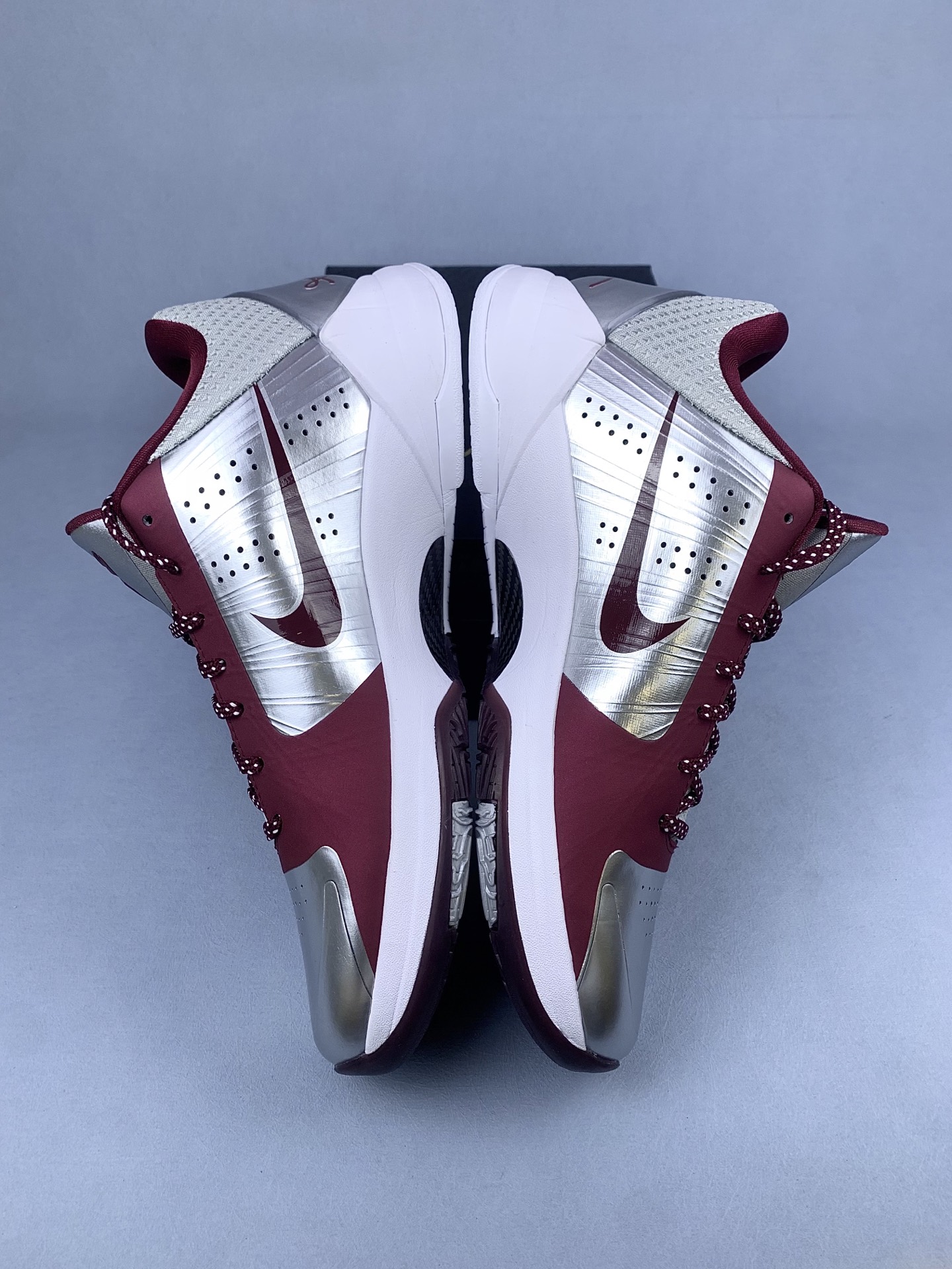 Nike Kobe 5 Protro "Lower Merion Aces Away"