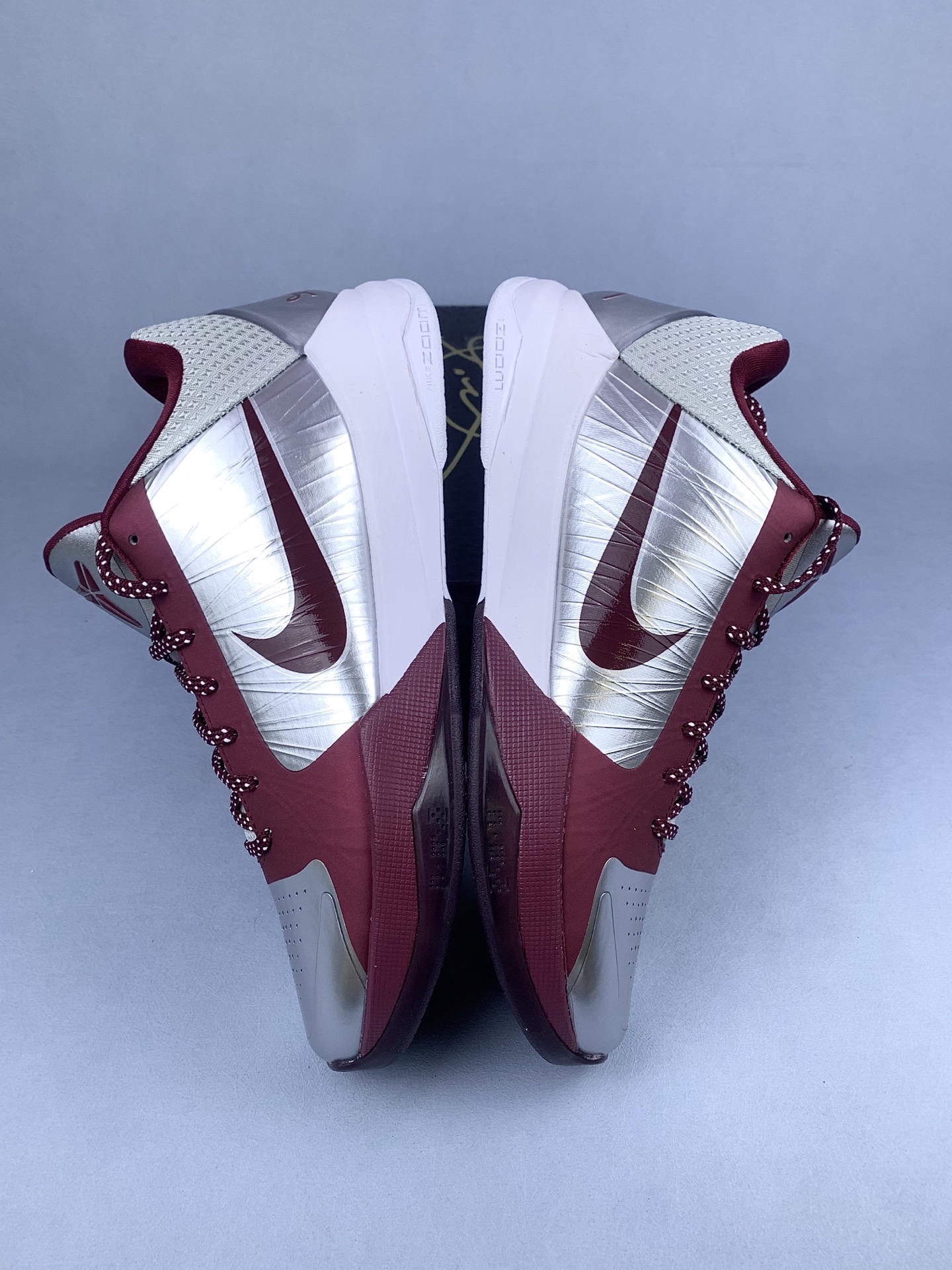 Nike Kobe 5 Protro "Lower Merion Aces Away"