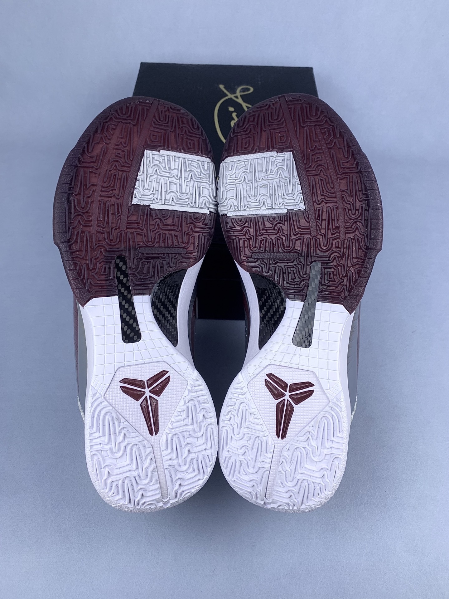 Nike Kobe 5 Protro "Lower Merion Aces Away"