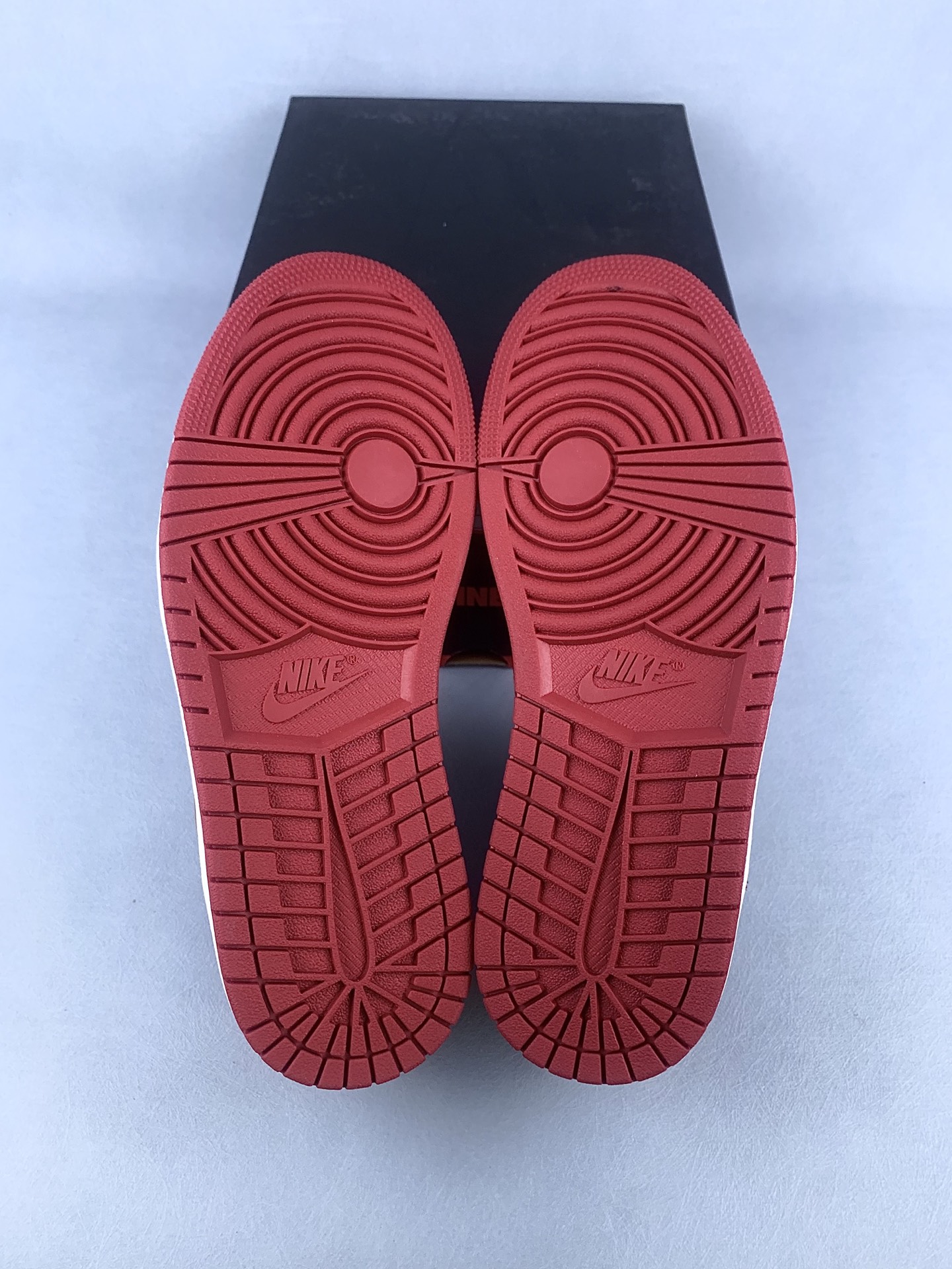 Nike Air Jordan 1 Retro Low OG "Banned"