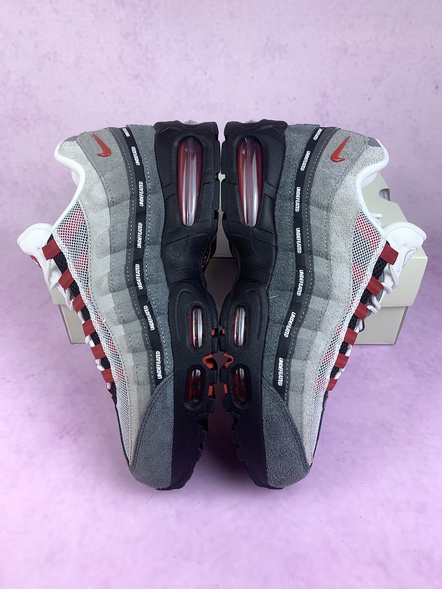 UNDEFEATED × Nike Air Max 95 SP "Fire Red" (Tokyo Exclusive)