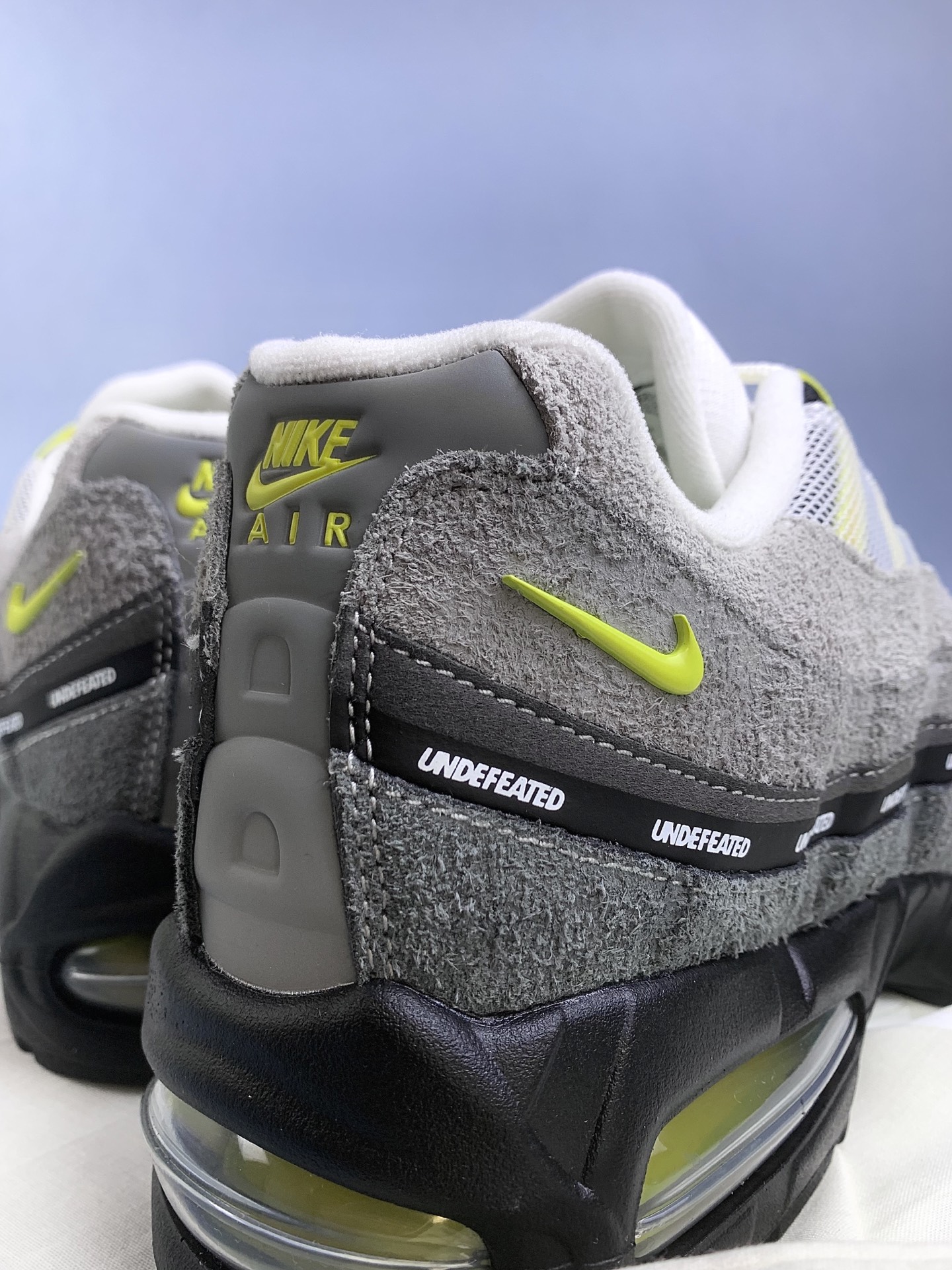 UNDEFEATED × Nike Air Max 95 SP "Opti Yellow" (Shanghai Exclusive)