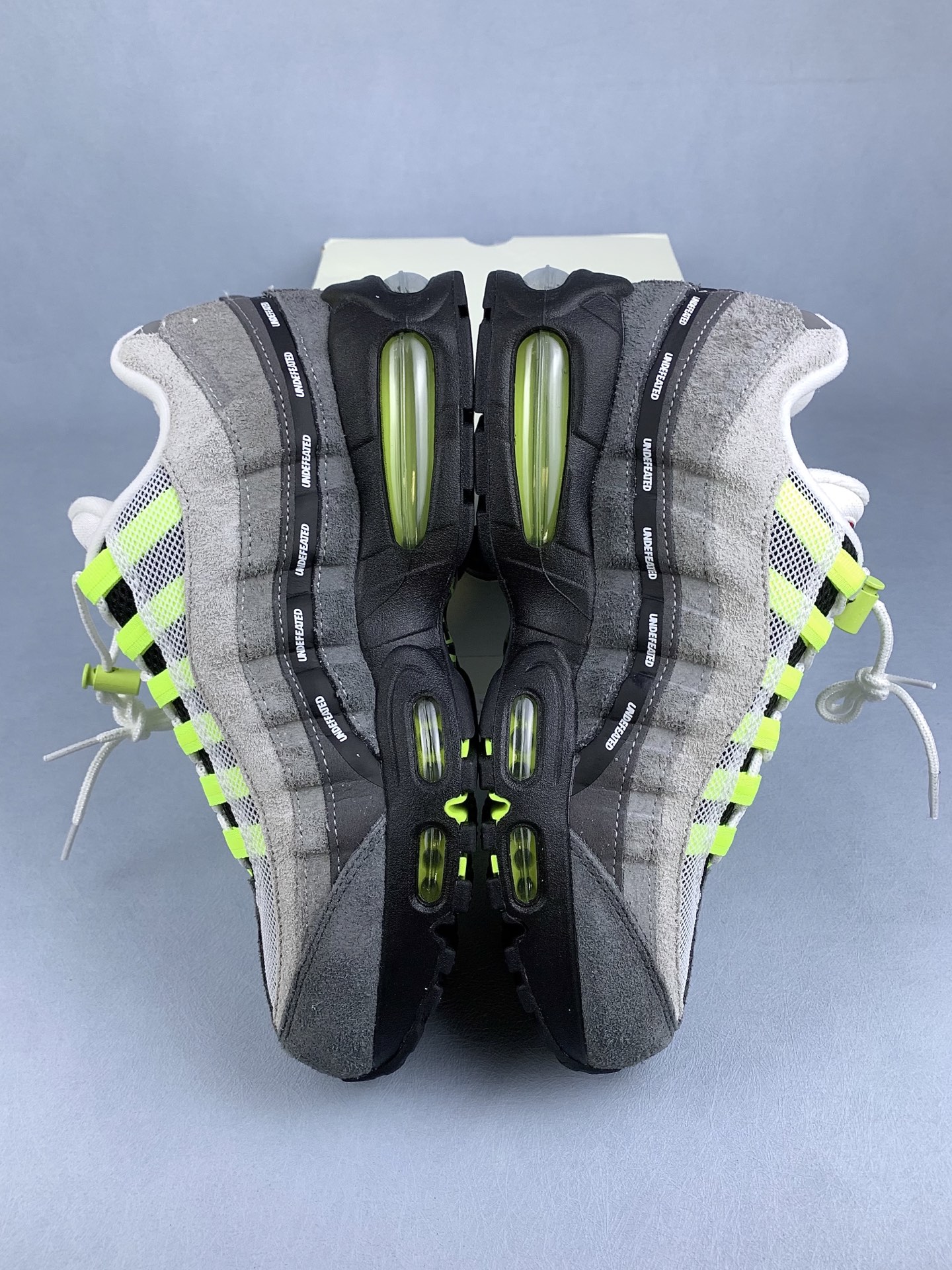 UNDEFEATED × Nike Air Max 95 SP "Neon" (New York Exclusive) 