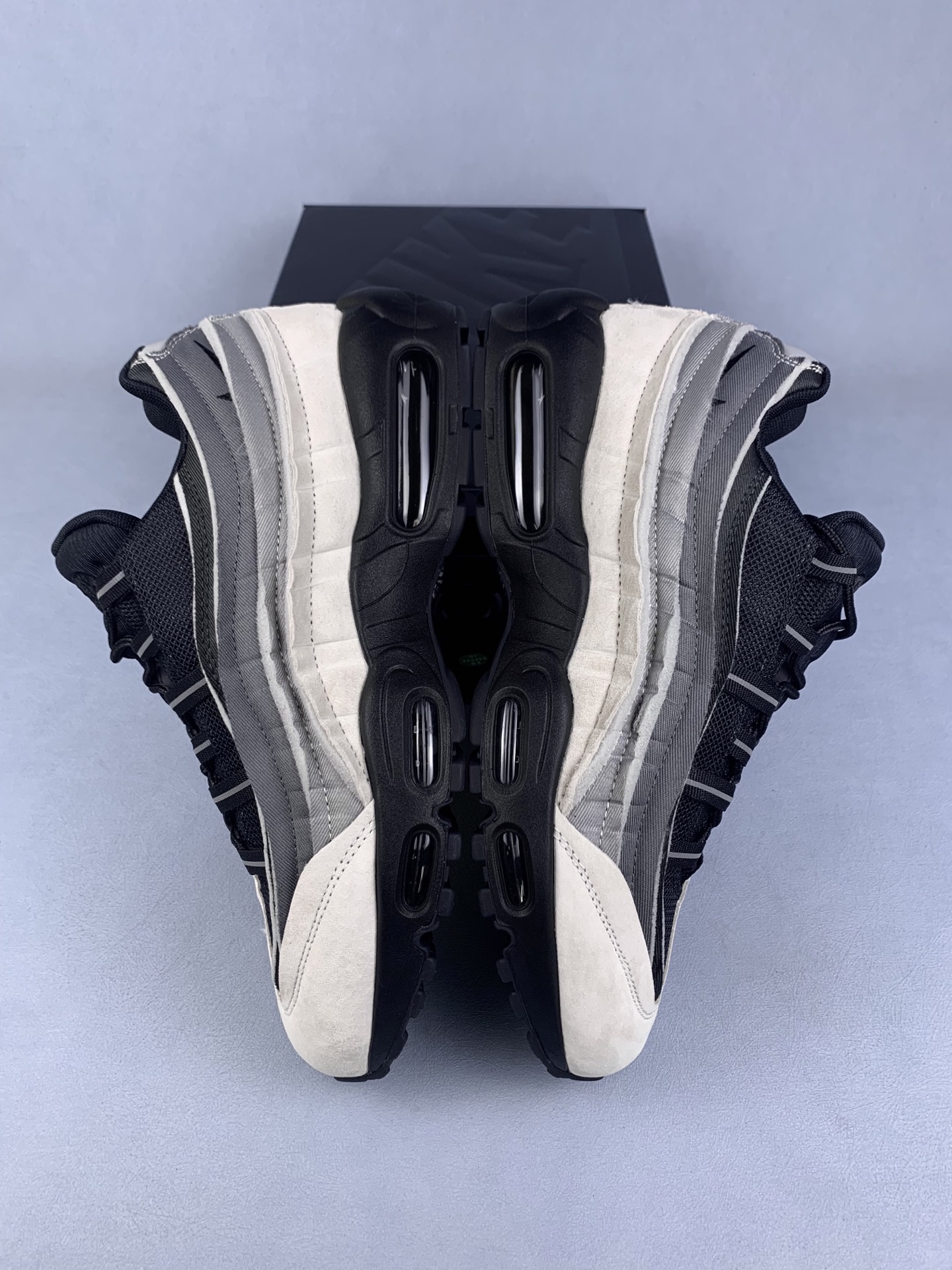 COMME des GARCONS × Nike Air Max 95 "Charcoal"
