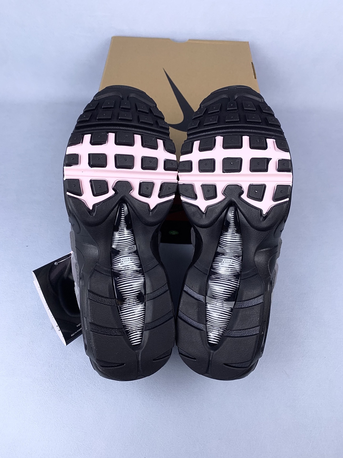 Nike Air Max 95 "Gunsmoke/Pink Foam"