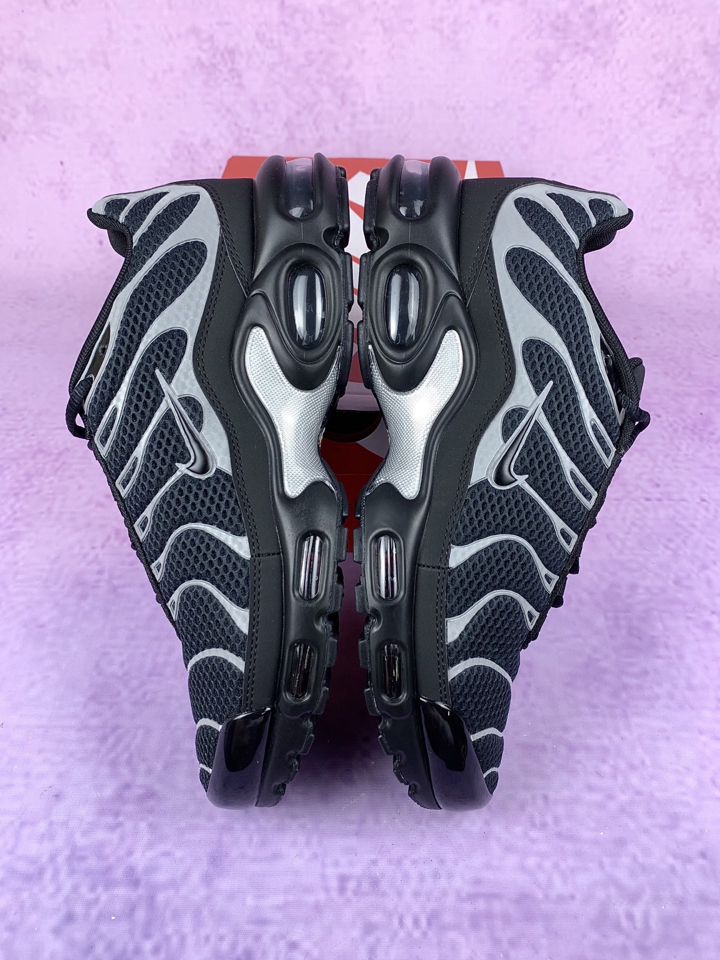 Nike Air Max Plus "Black Reflective Silver"