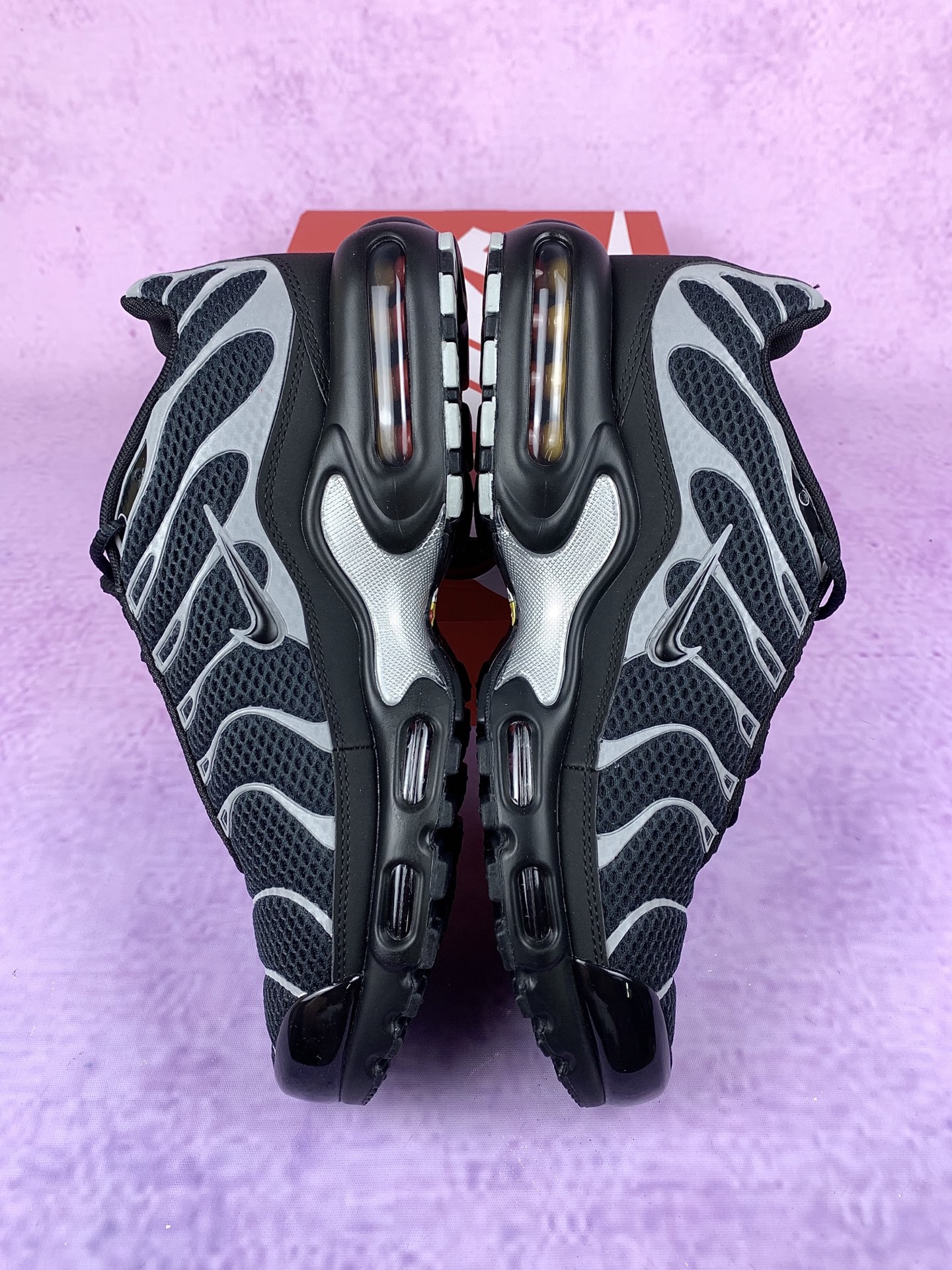 Nike Air Max Plus "Black Reflective Silver"