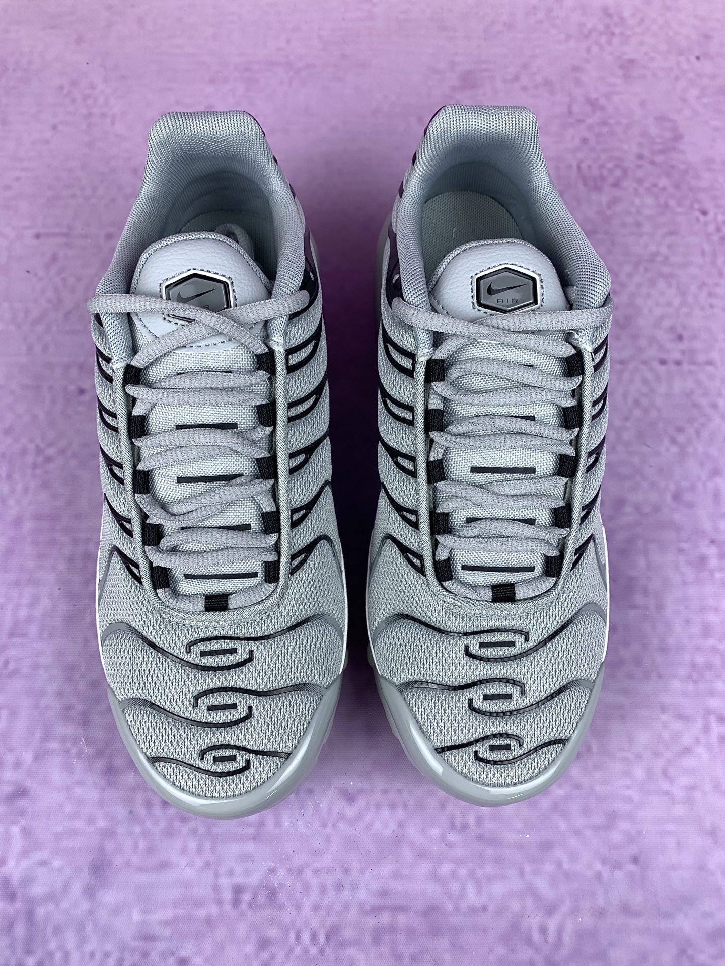 Nike Air Max Plus "Wolf Gray/Black/White"