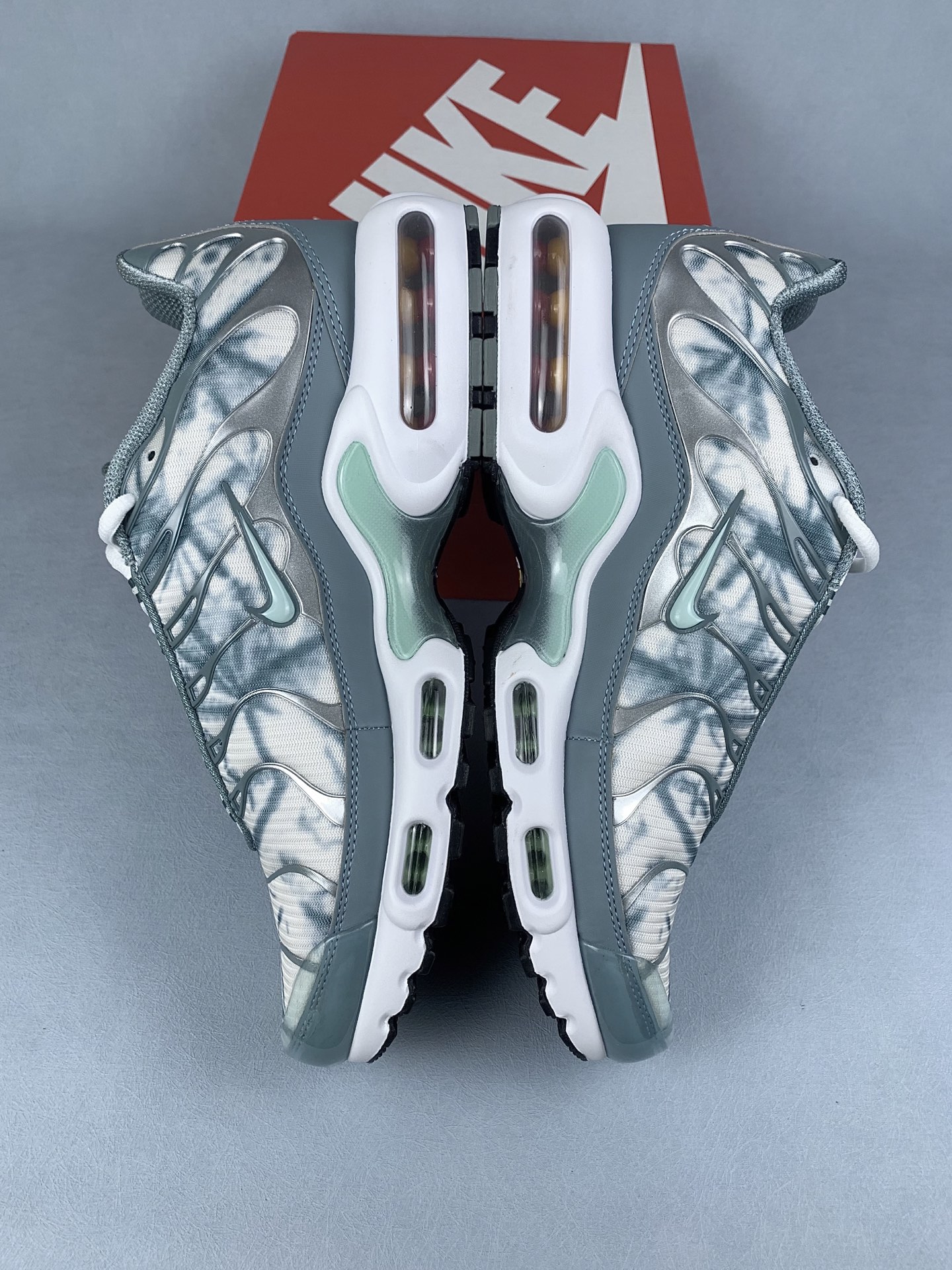 Nike Air Max Plus "Waterway/White/Subway/Fiberglass"
