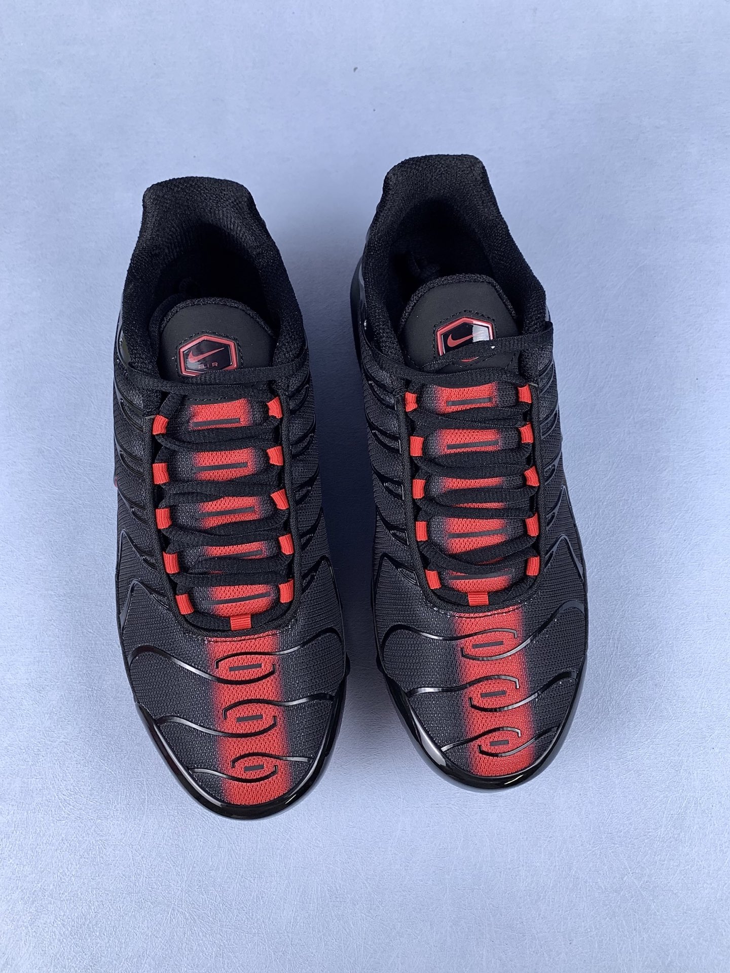Nike Air Max Plus "Black/Red"