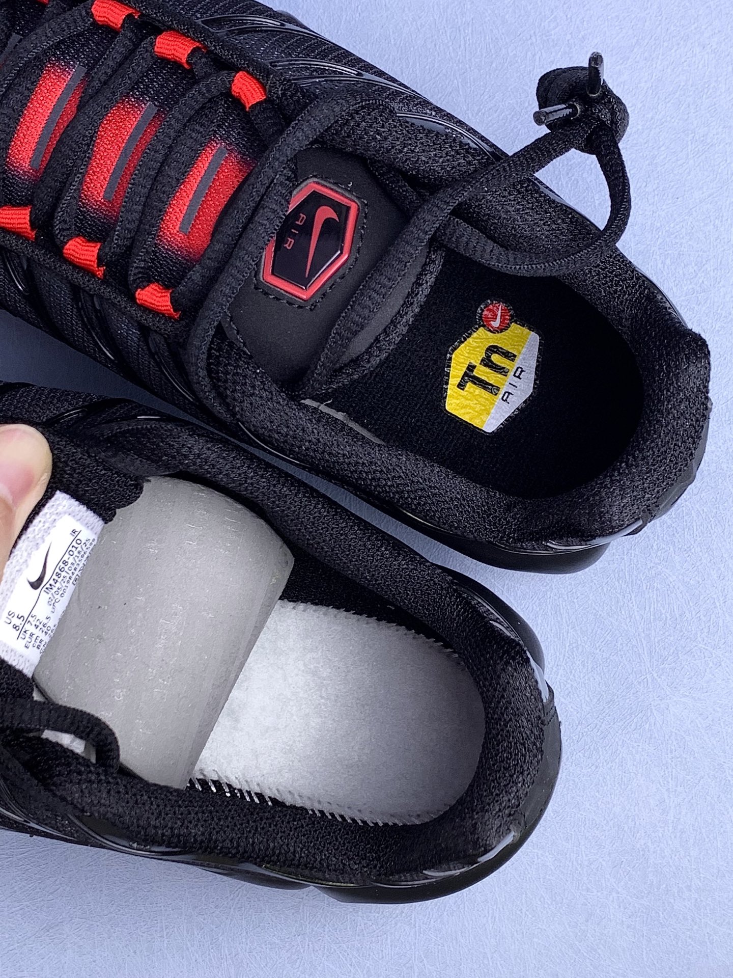 Nike Air Max Plus "Black/Red"